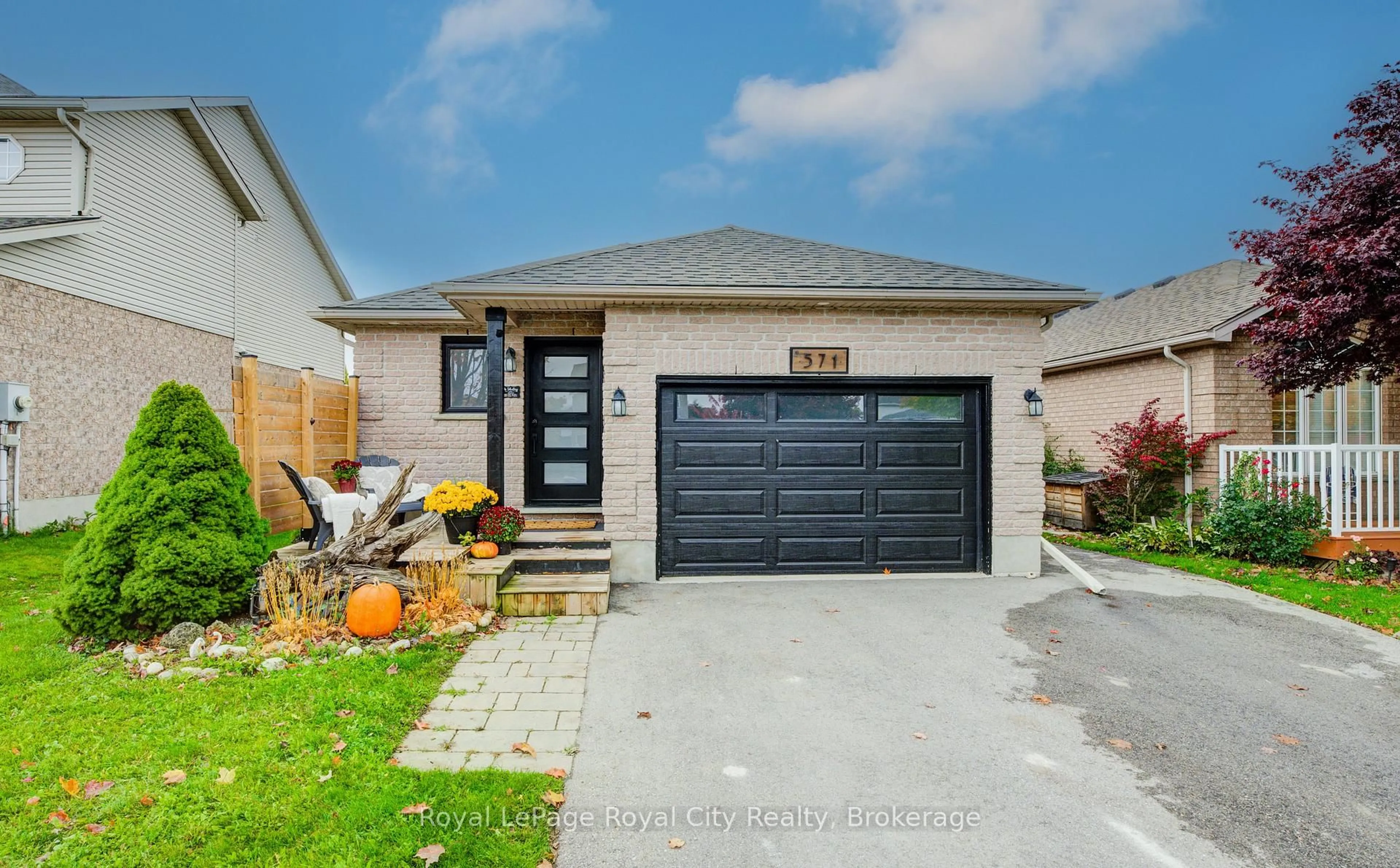 Home with brick exterior material, street for 571 Mctavish St, Centre Wellington Ontario N1M 3R1