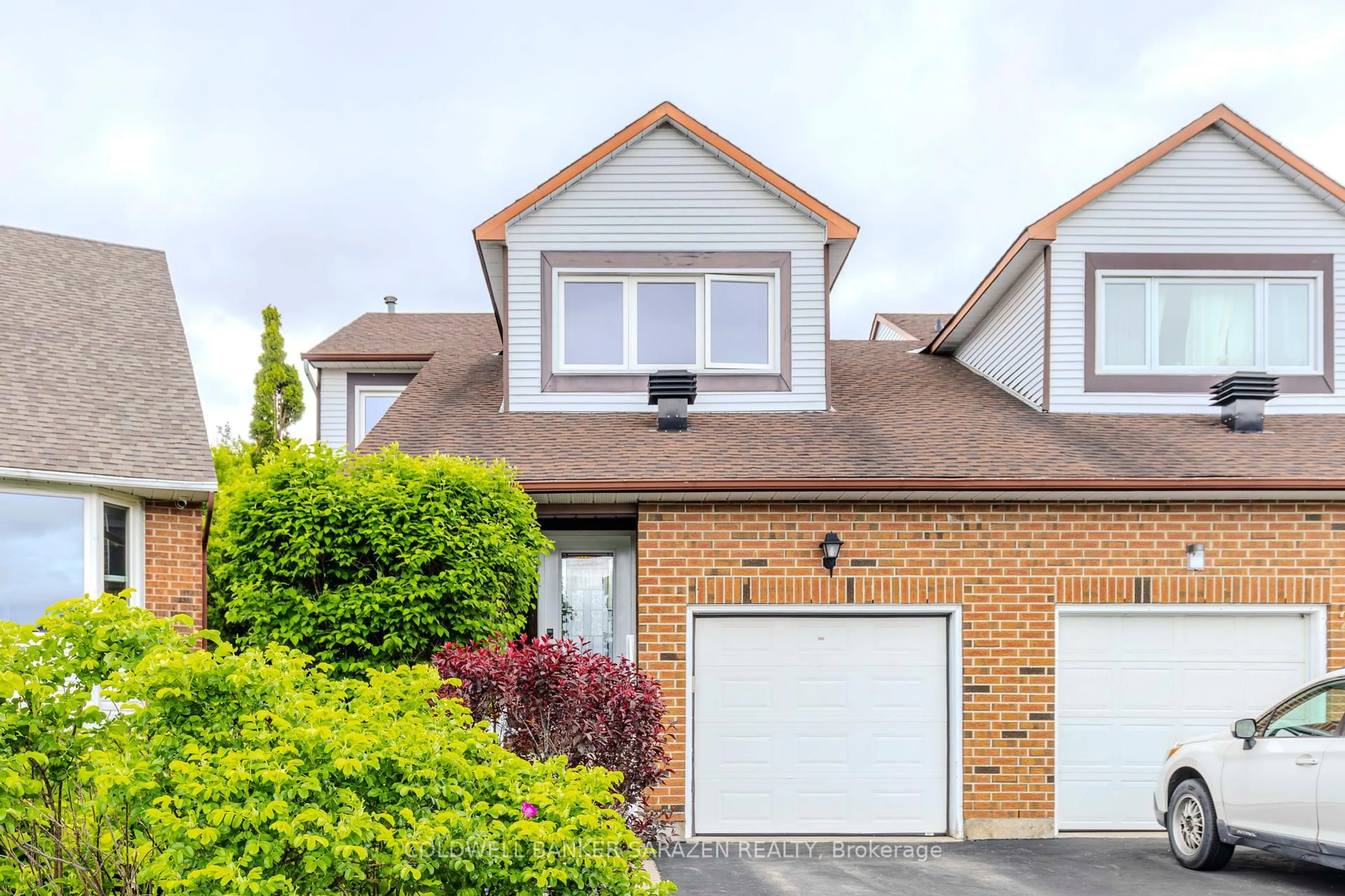 A pic from outside/outdoor area/front of a property/back of a property/a pic from drone, street for 22 Crimson Gate, Ottawa Ontario K1T 1Z6