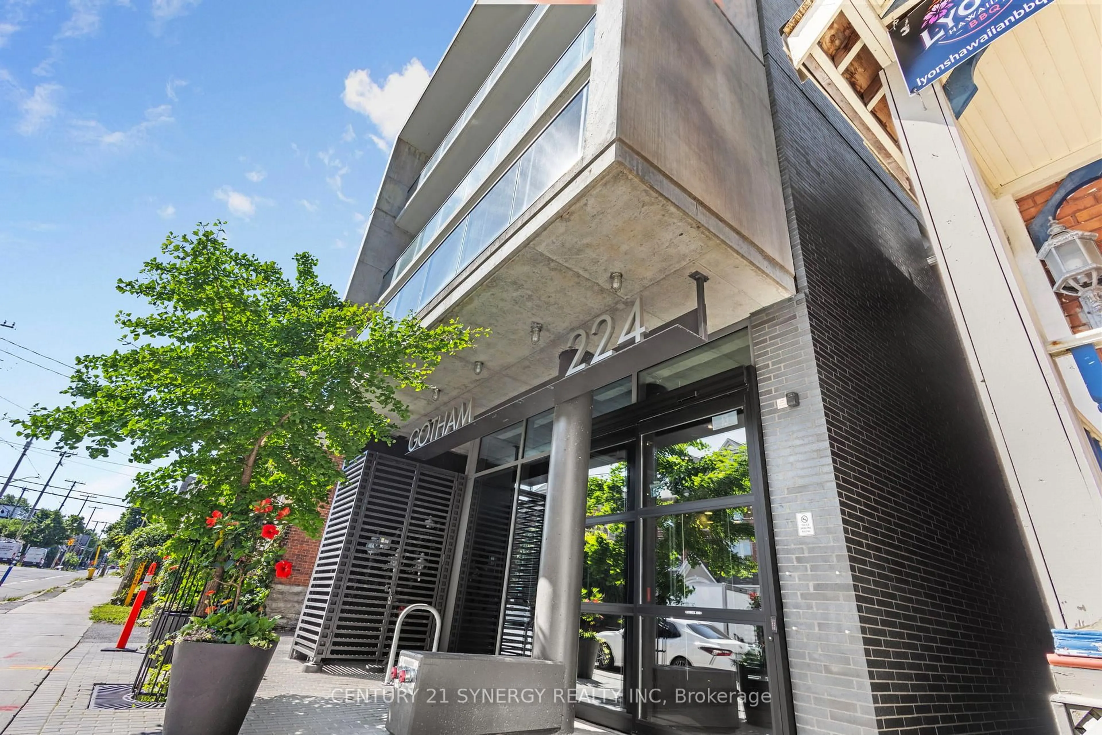 Patio, building for 224 Lyon St #313, Ottawa Ontario K1R 0C1