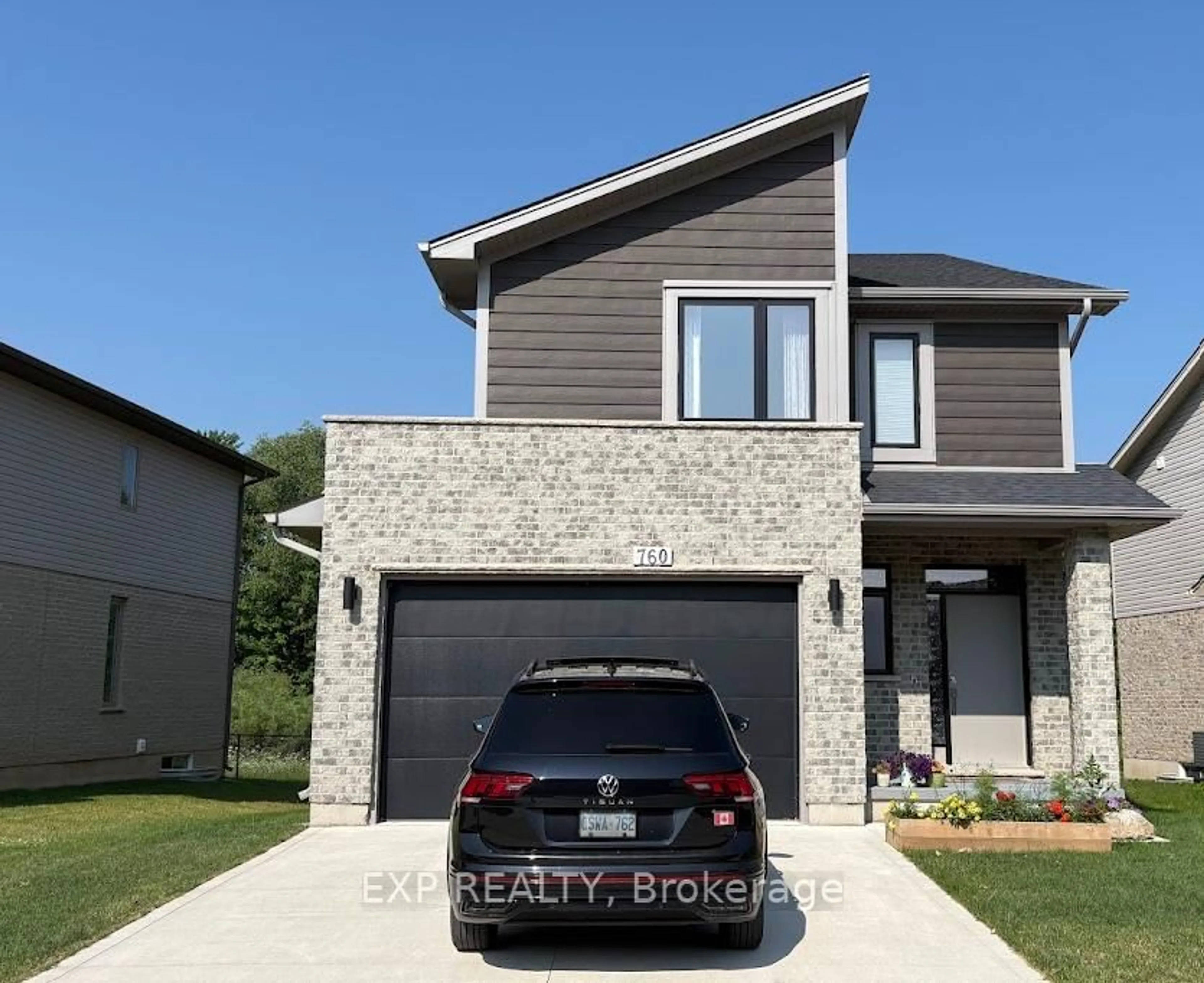 Home with brick exterior material, street for 760 Chelton Rd Rd, London South Ontario N6M 0H8