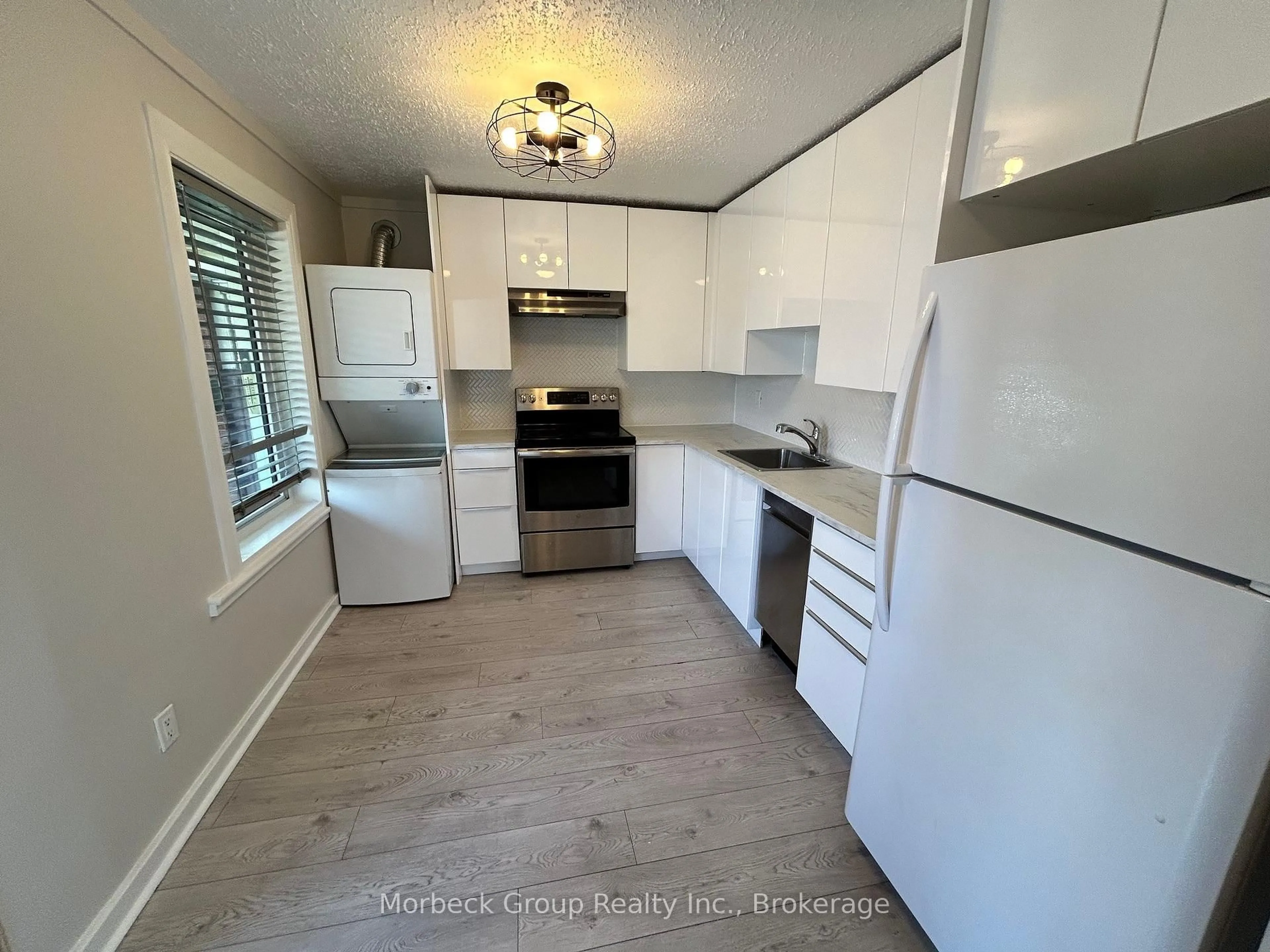 Standard kitchen, unknown for 151 Lottridge St, Hamilton Ontario L8L 6V5