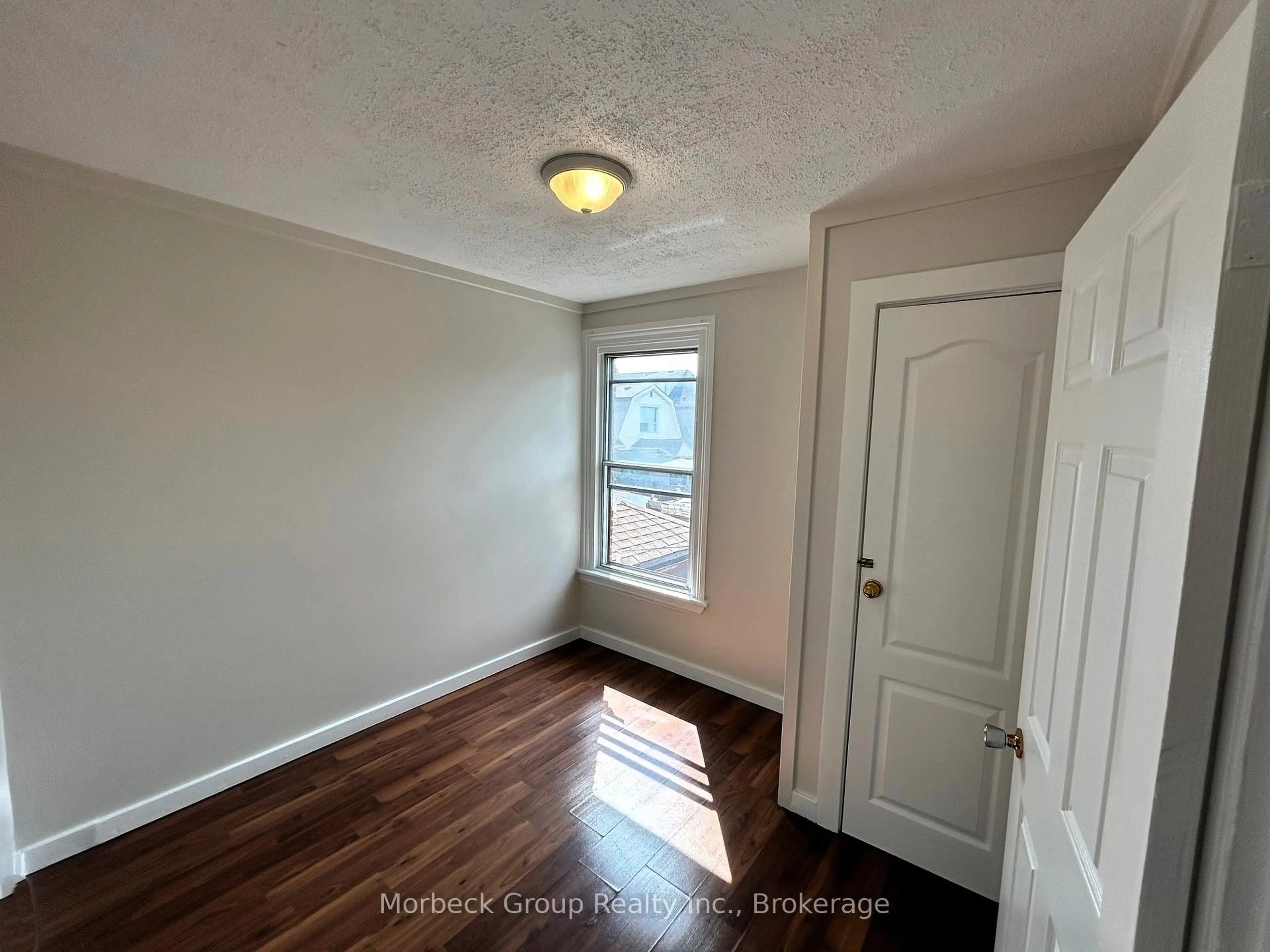 A pic of a room for 151 Lottridge St, Hamilton Ontario L8L 6V5