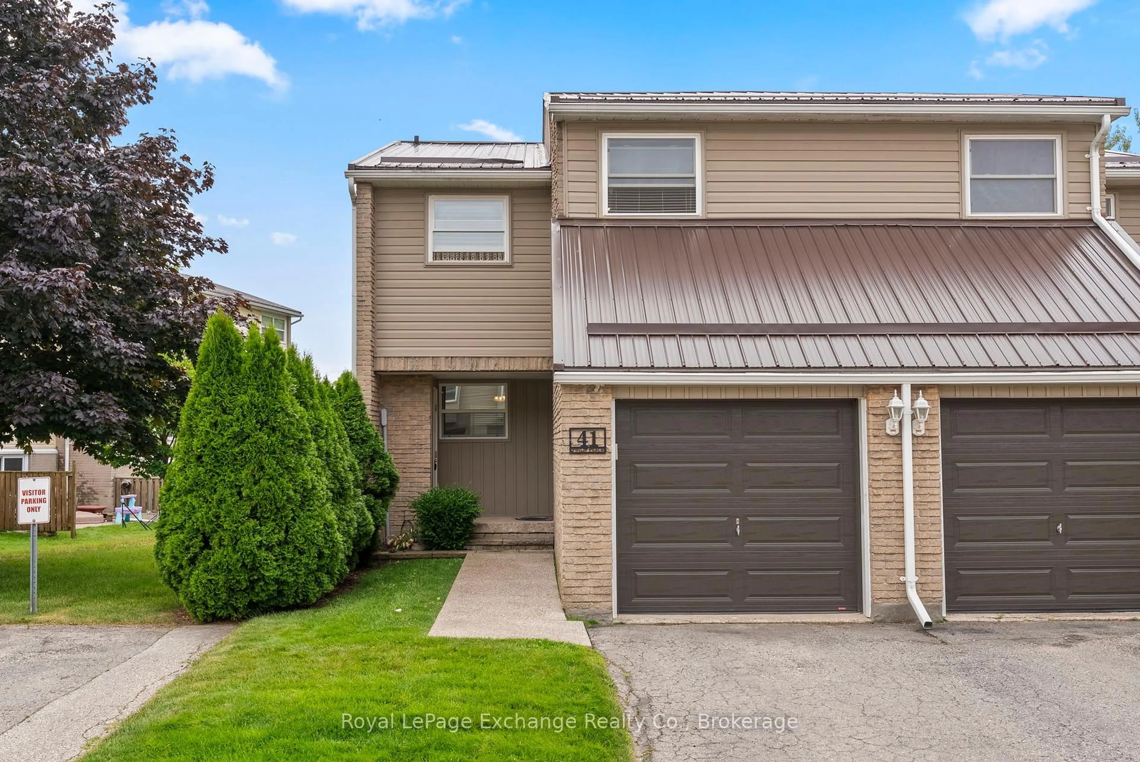 Home with vinyl exterior material, street for 41 Philip Pl #41, Kincardine Ontario N2Z 2E2