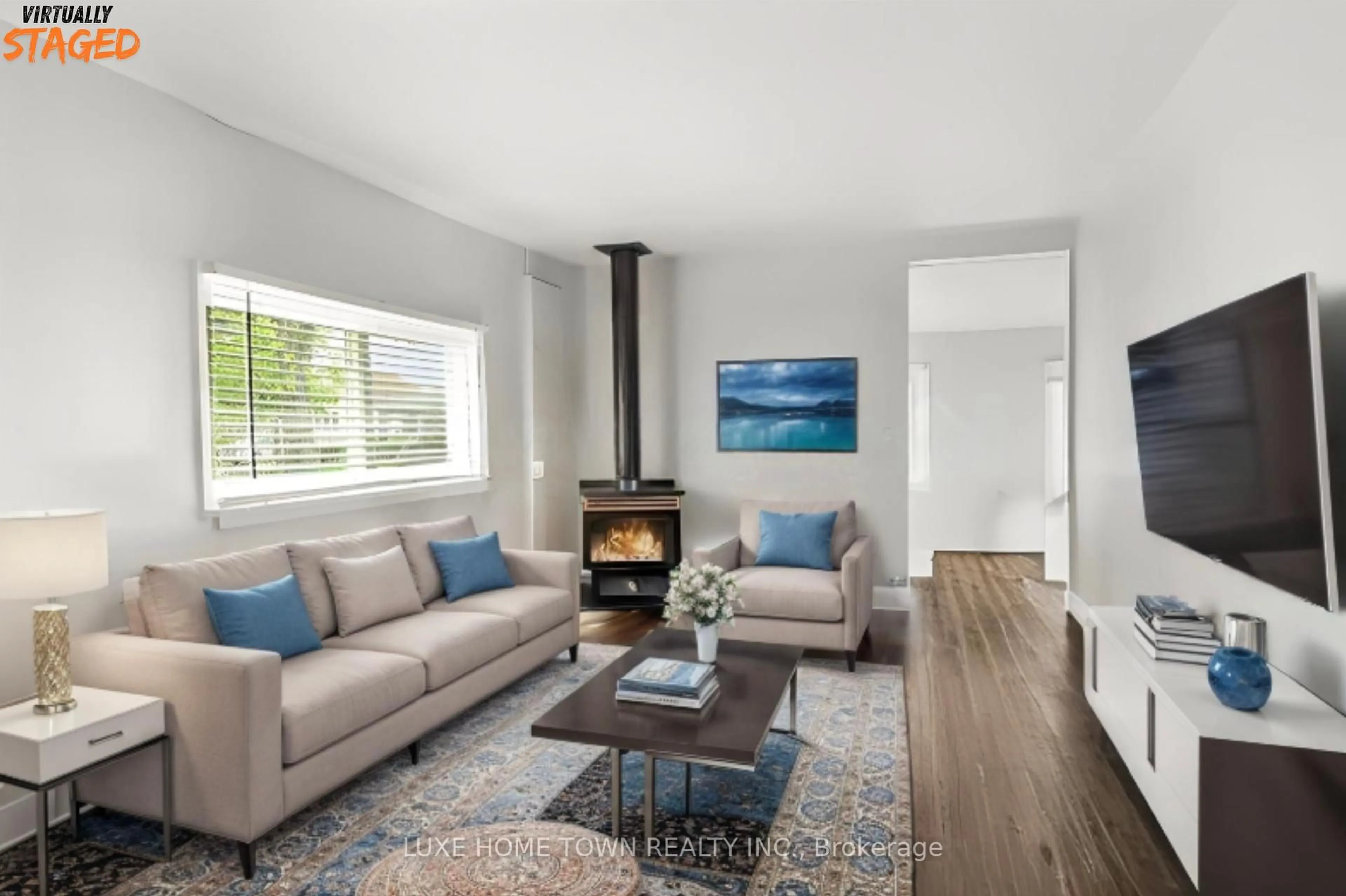 Living room with furniture, unknown for 17 CHURCHILL St, St. Catharines Ontario L2S 2P3