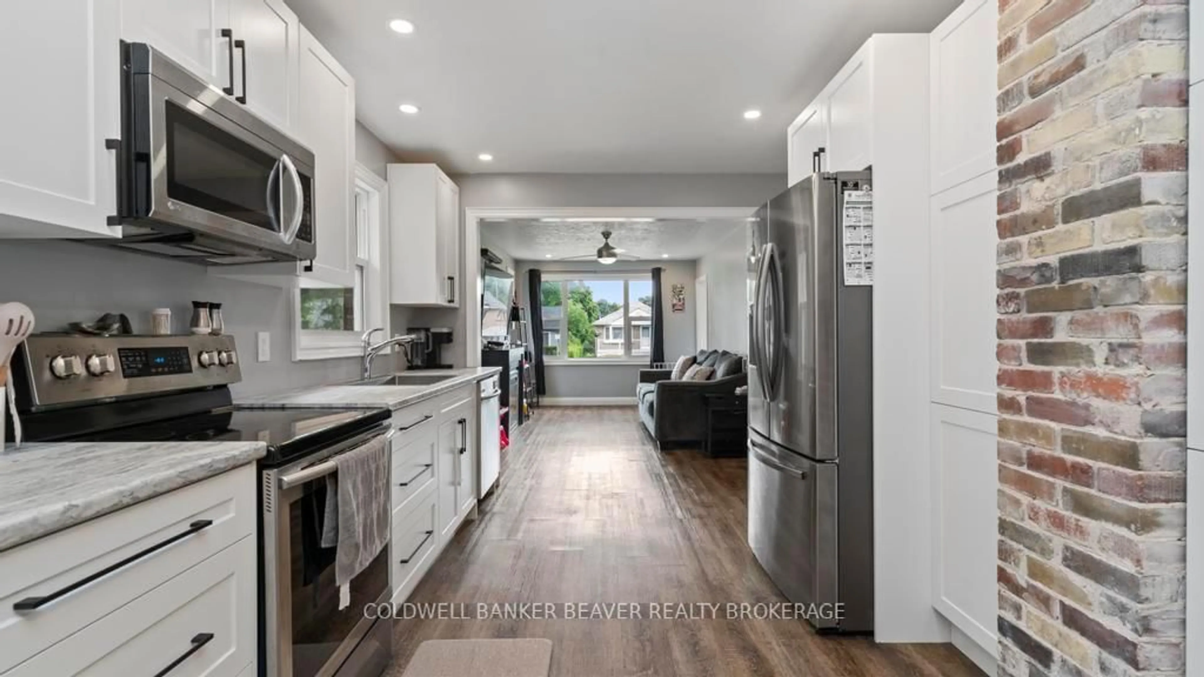Open concept kitchen, ceramic/tile floor for 457 Hale St, London East Ontario N5W 1G6