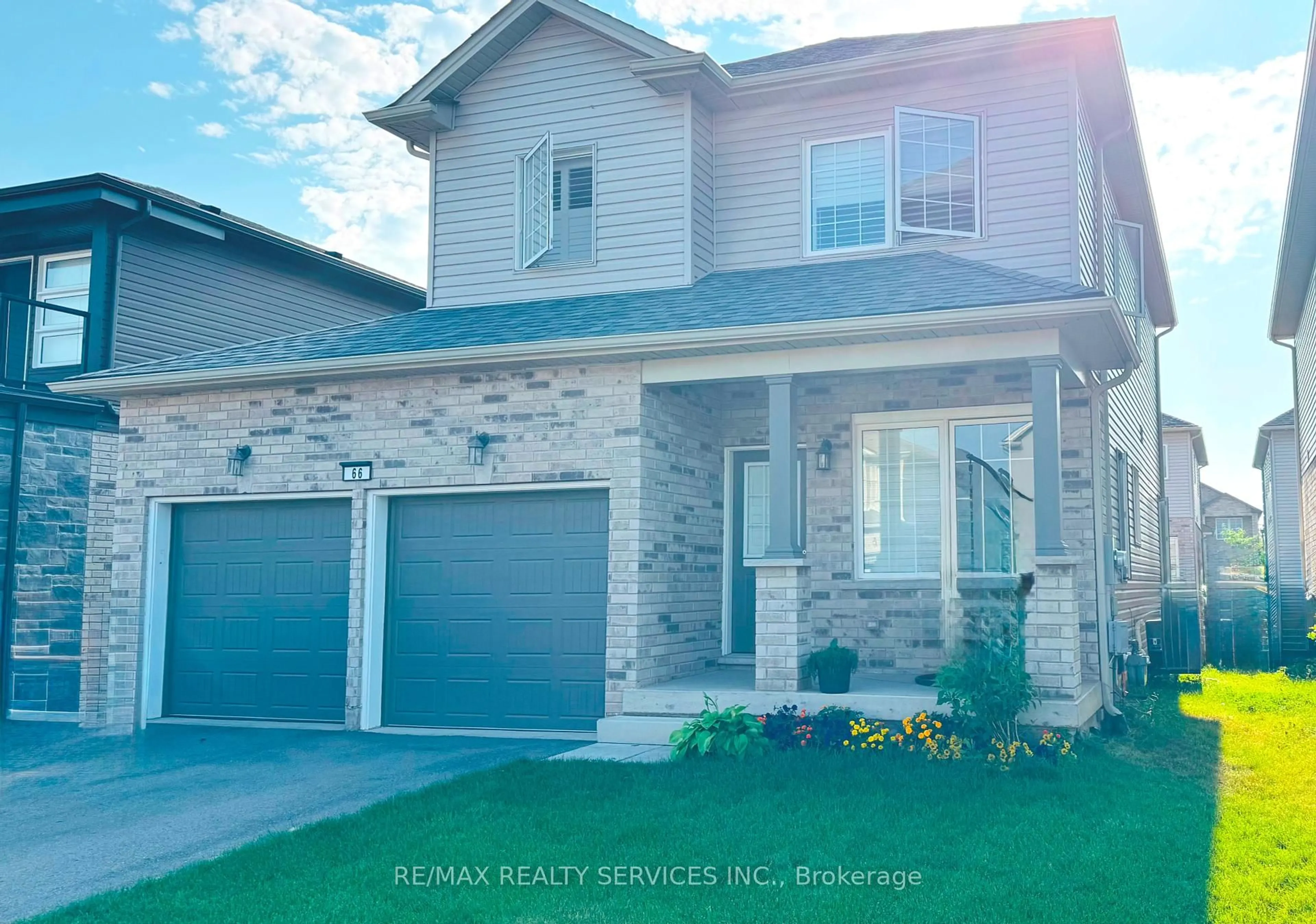 Home with brick exterior material, street for 66 Woodbine Ave, Welland Ontario L3B 0H5