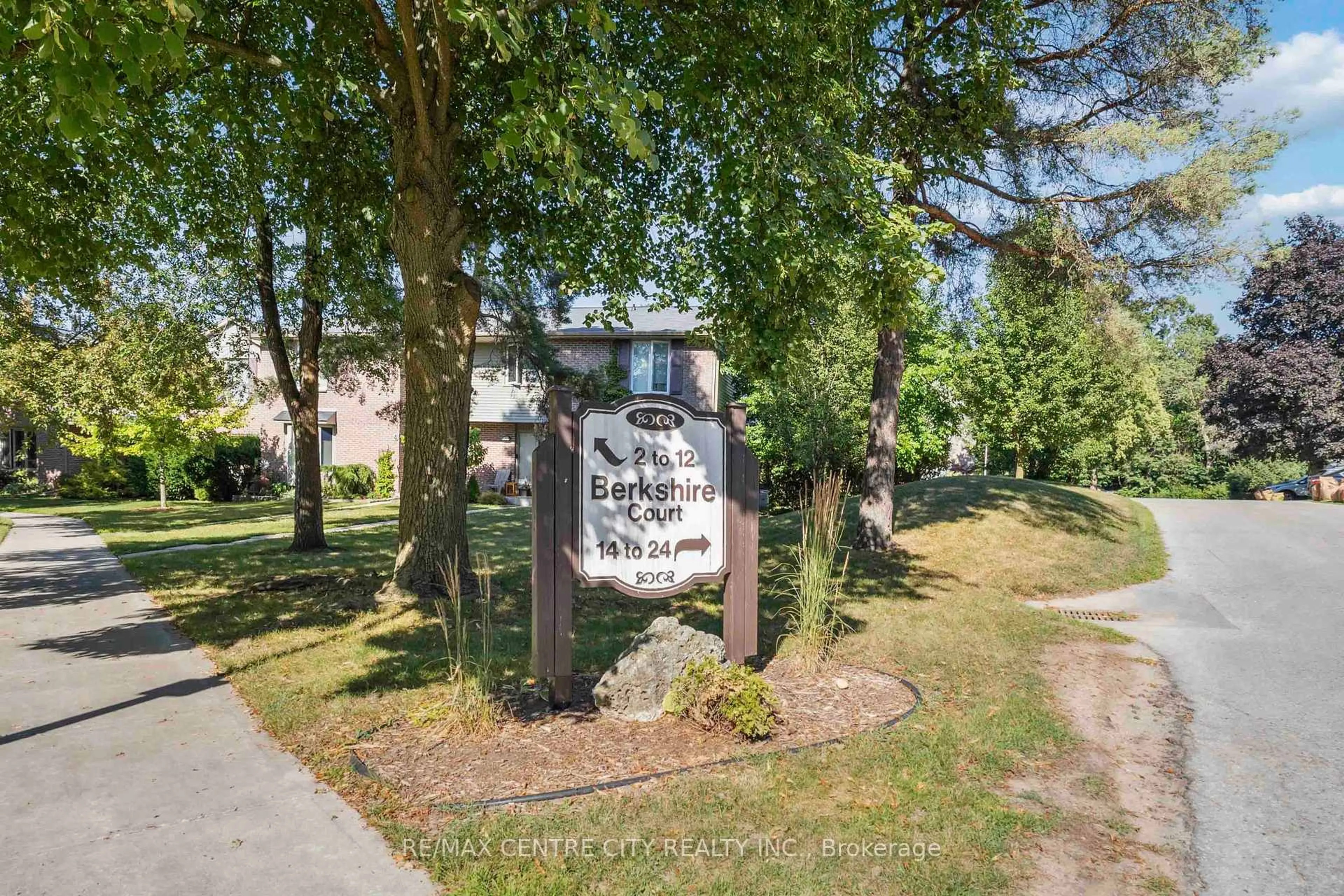 Unknown for 22 Berkshire Crt, London South Ontario N6J 3N7