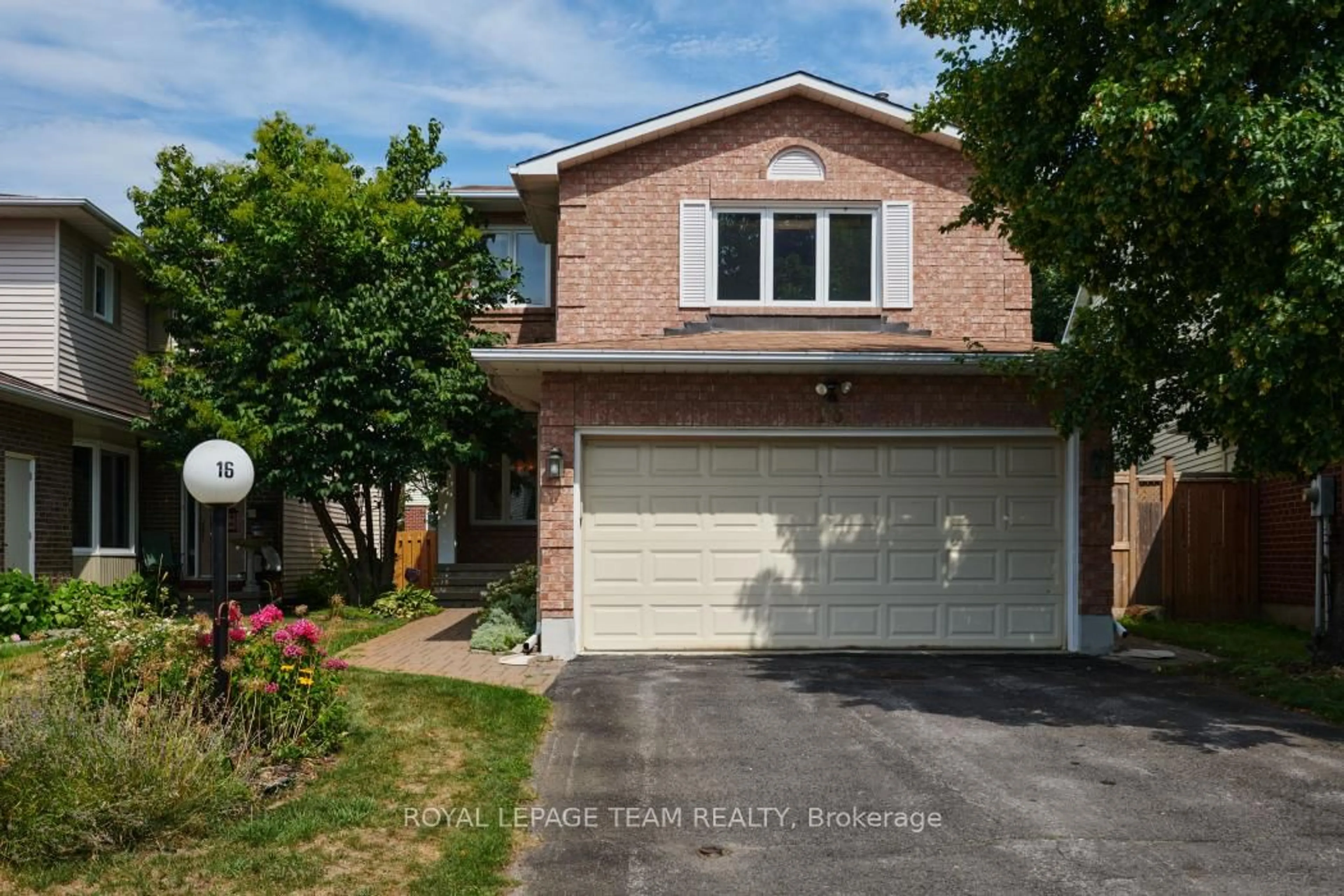 Home with brick exterior material, street for 16 Chickasaw Cres, Kanata Ontario K2M 1M4