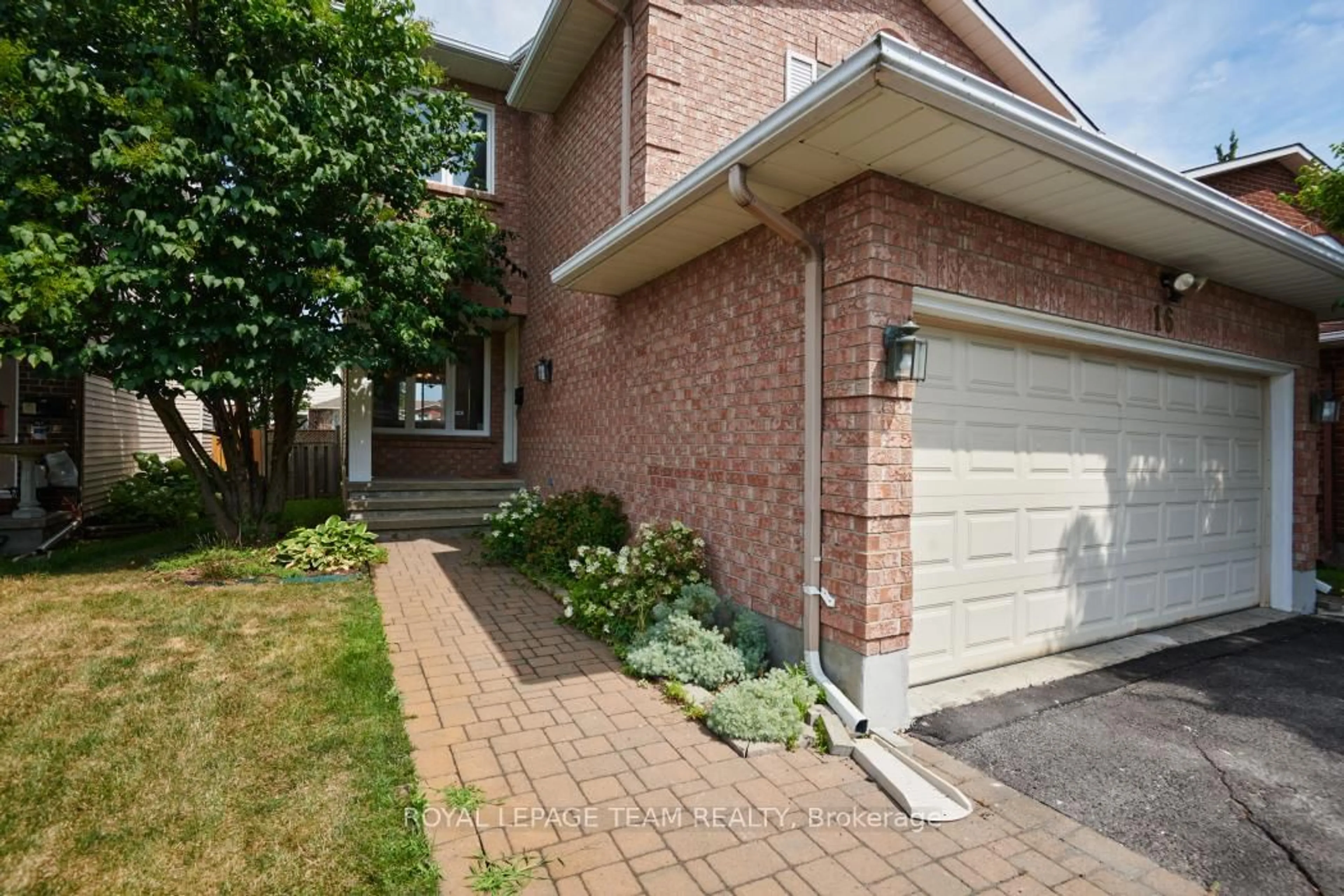 Home with brick exterior material, street for 16 Chickasaw Cres, Kanata Ontario K2M 1M4