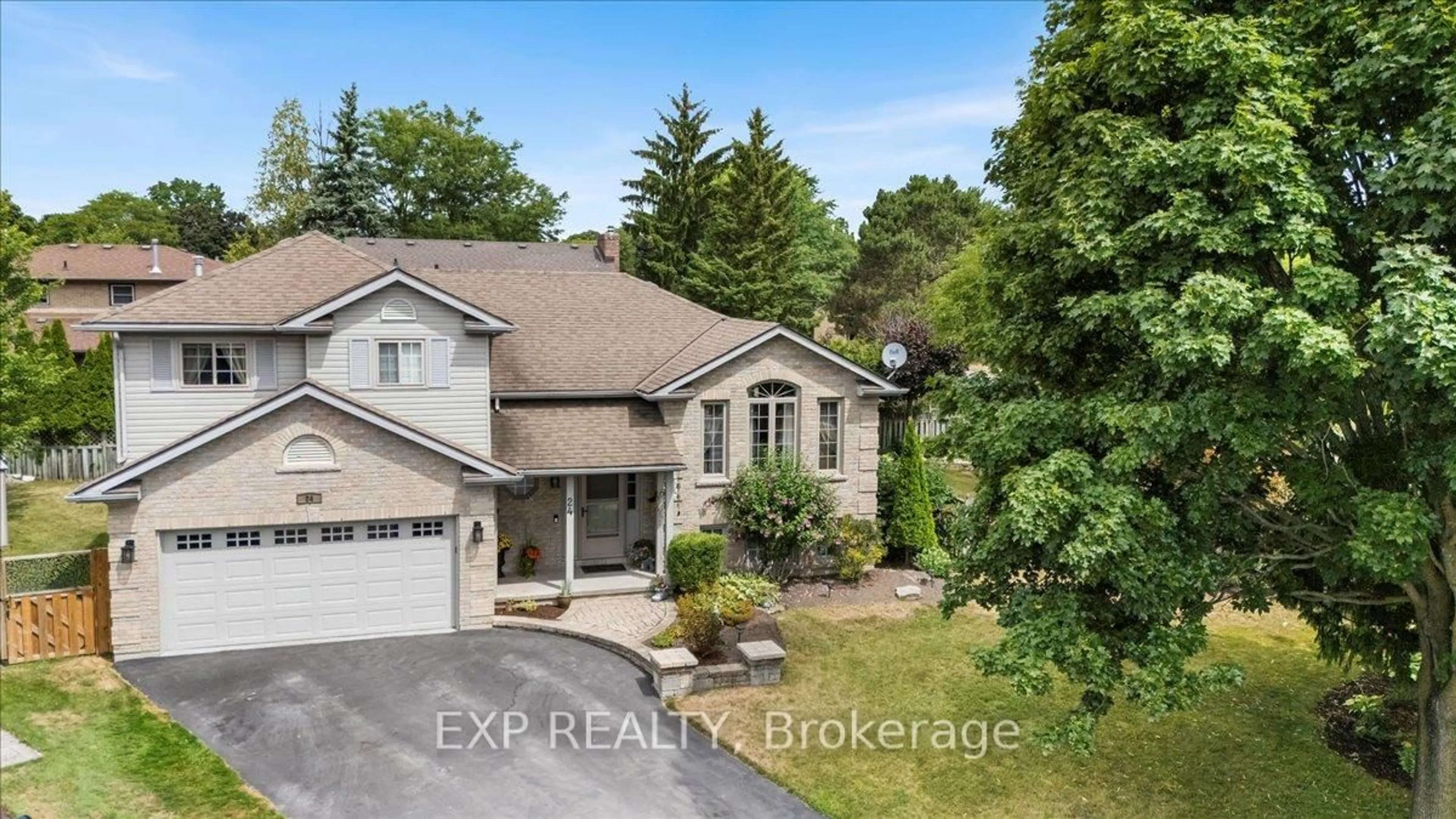 A pic from outside/outdoor area/front of a property/back of a property/a pic from drone, street for 24 Carlow Crt, Belleville Ontario K8N 5R2