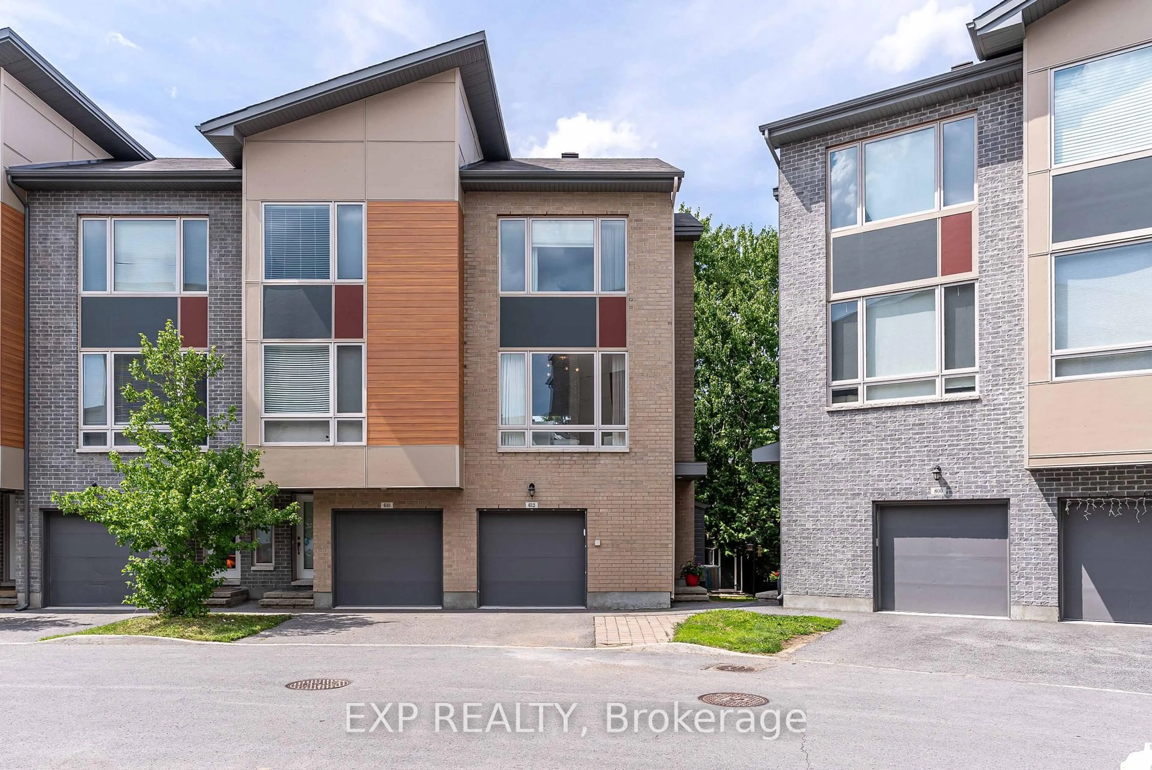Home with brick exterior material, street for 612 Terravita Private, Ottawa Ontario K1V 0T6