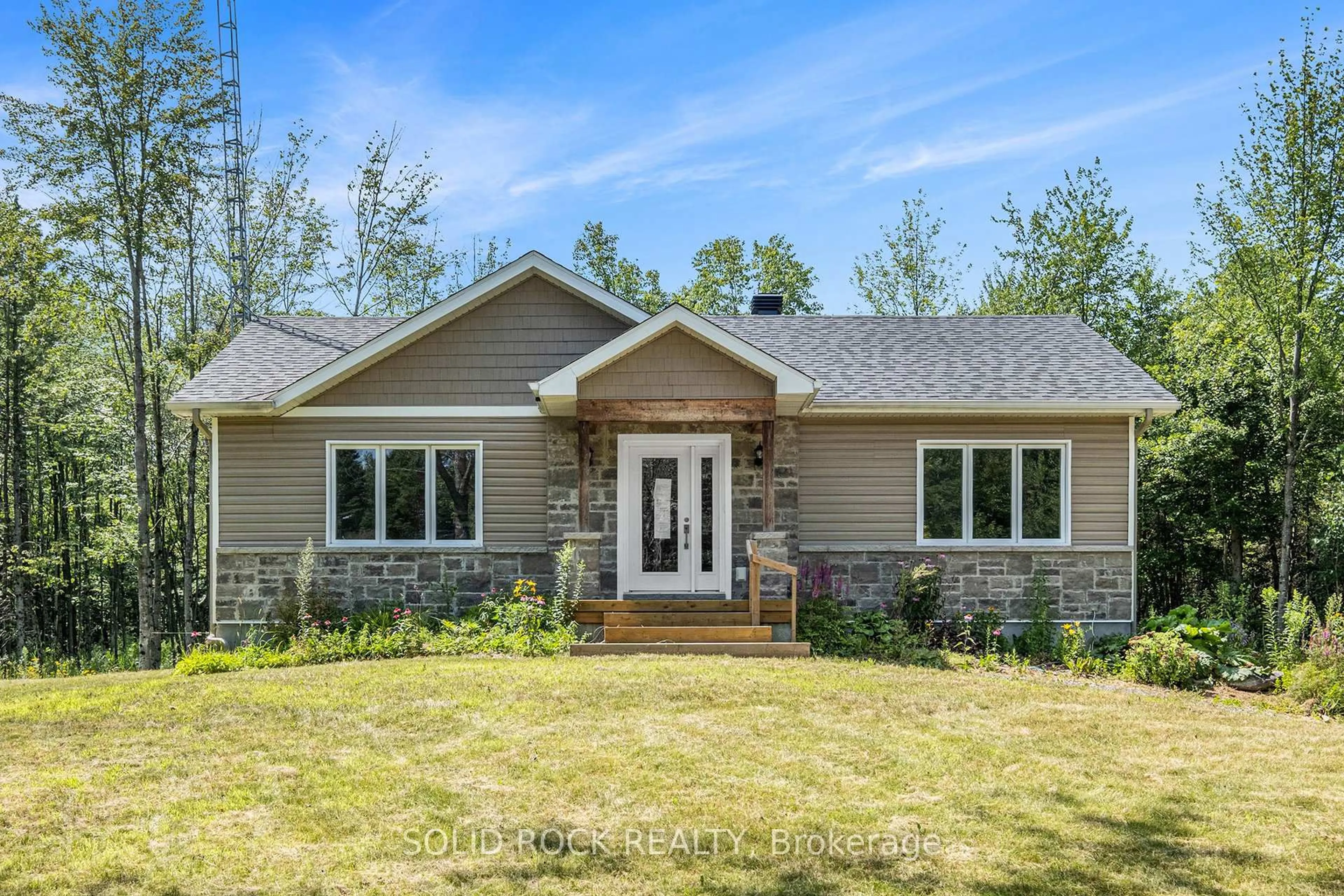 Home with brick exterior material, unknown for 1410 Du Golf Rd, Clarence-Rockland Ontario K0A 1N0