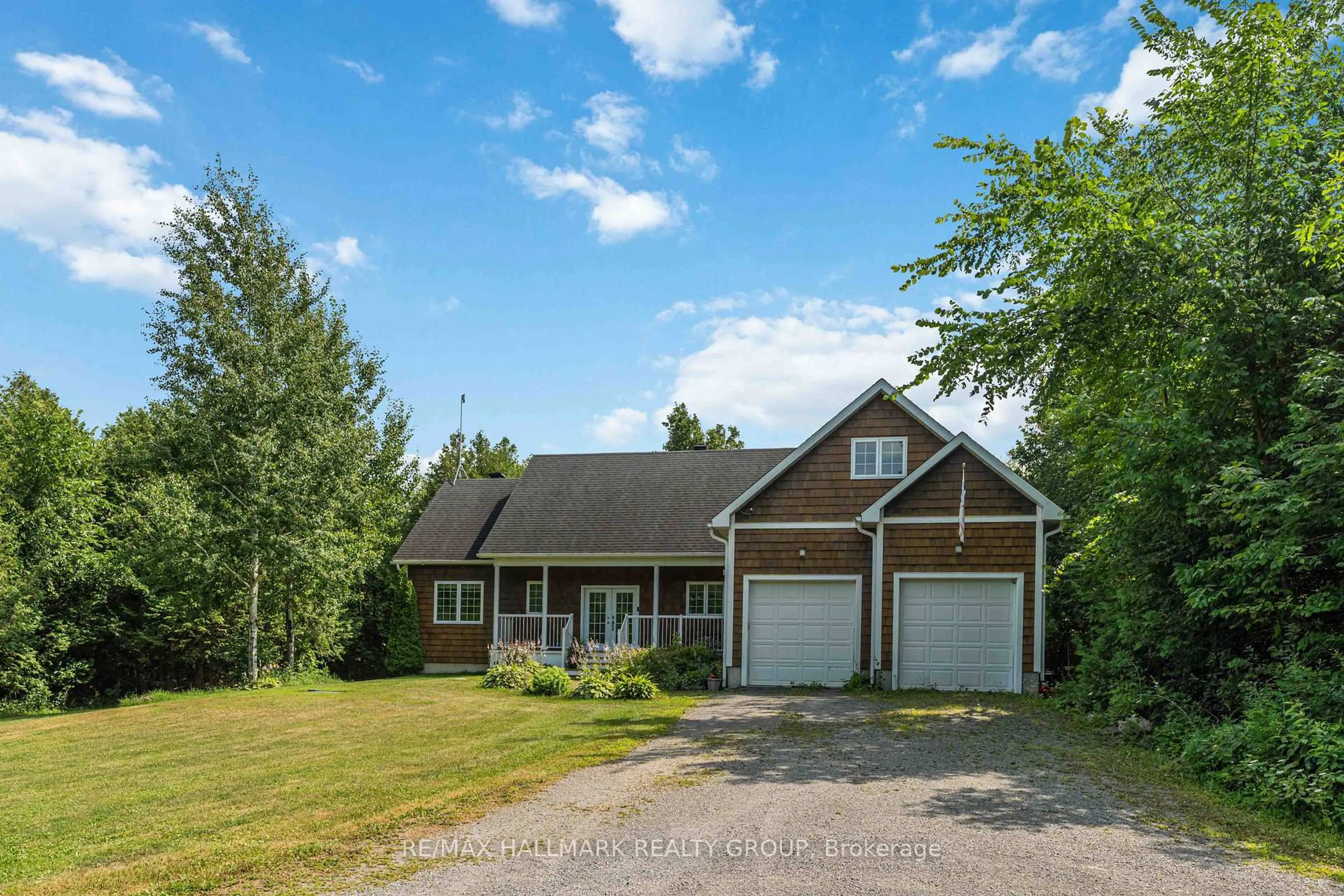 A pic from outside/outdoor area/front of a property/back of a property/a pic from drone, unknown for 7900 Springhill Rd, Metcalfe Ontario K0A 2P0