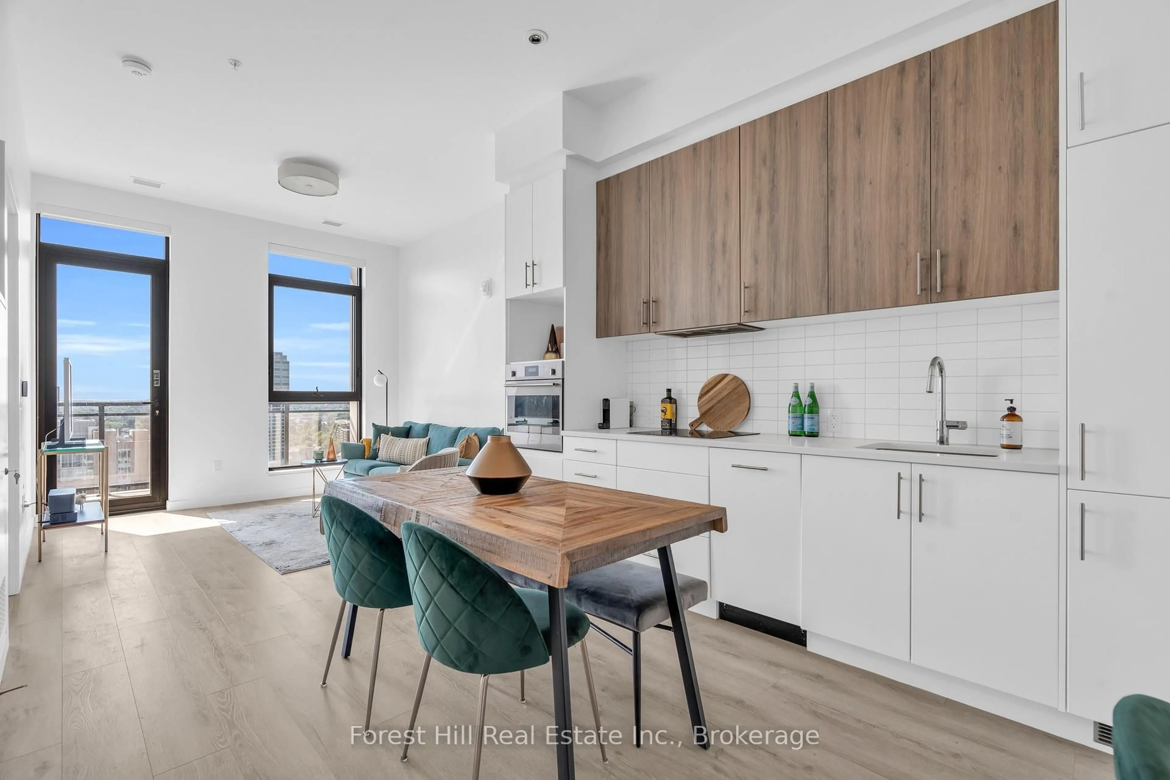 Open concept kitchen, unknown for 181 King St #PH1908, Waterloo Ontario N2J 0E7