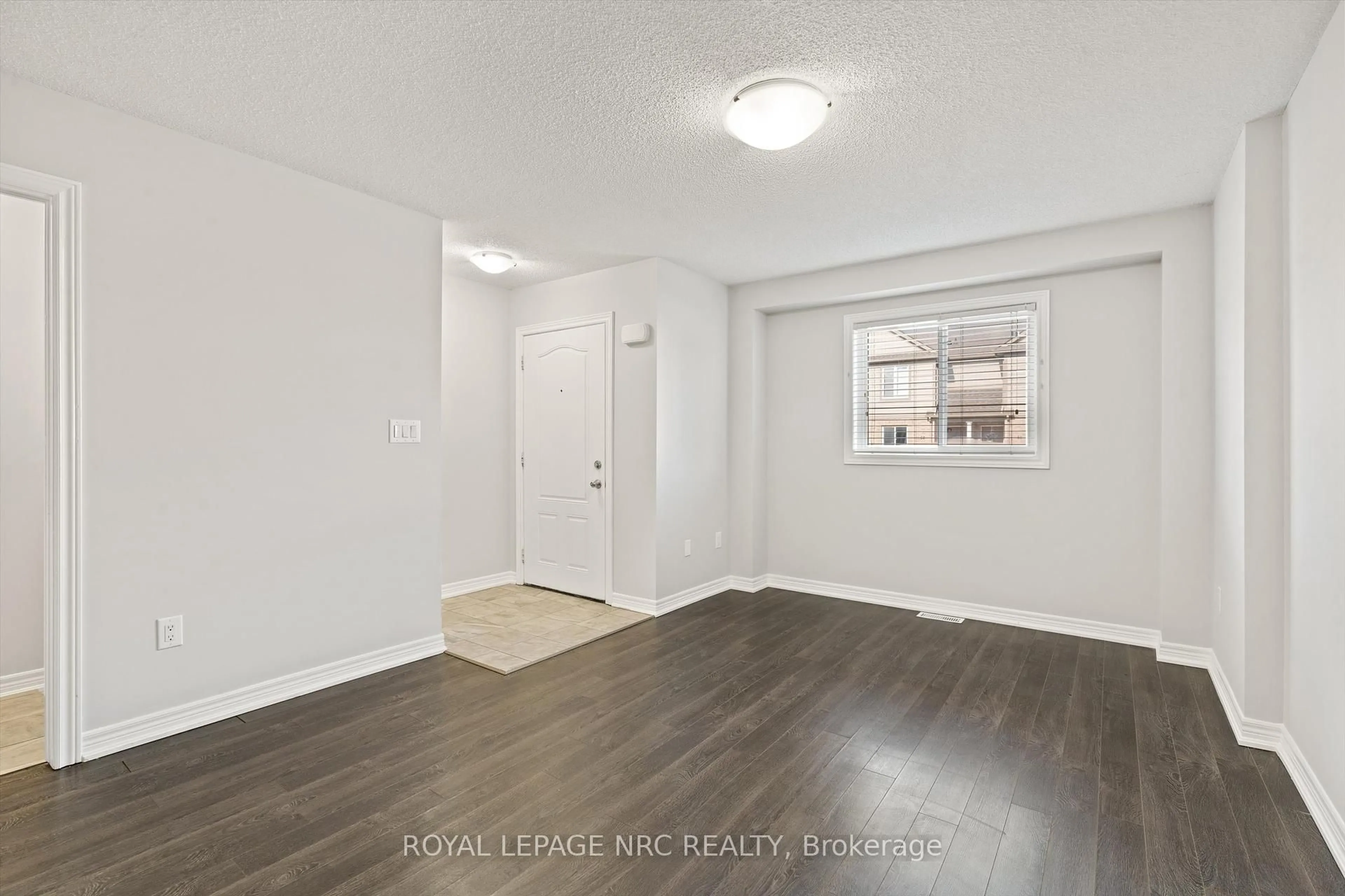 A pic of a room for 6118 Kelsey Cres #23, Niagara Falls Ontario L2H 0M6
