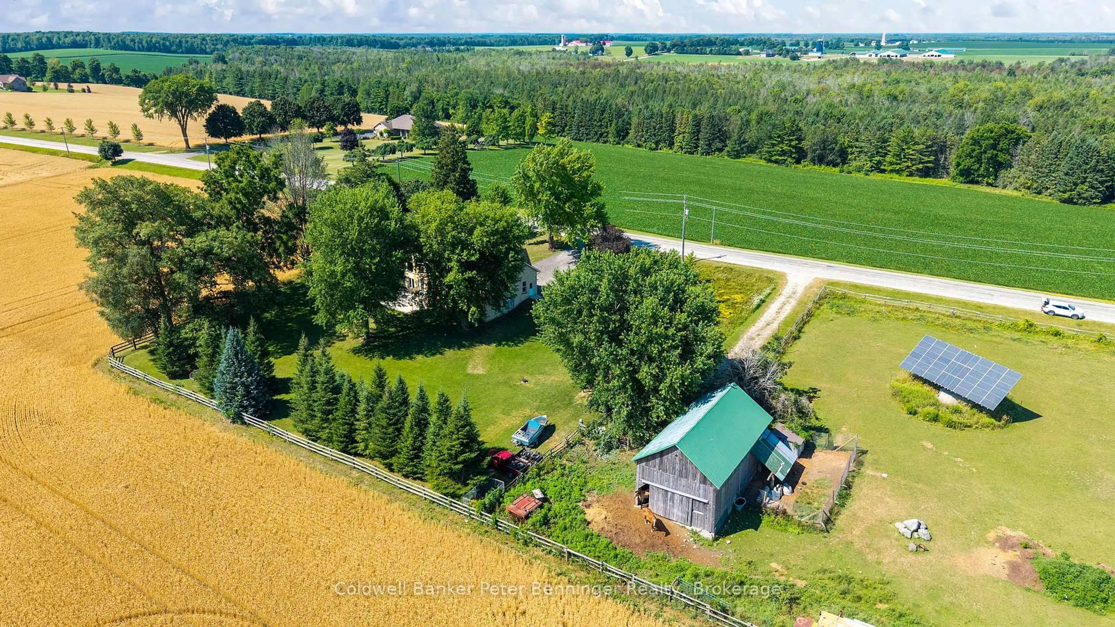 A pic from outside/outdoor area/front of a property/back of a property/a pic from drone, unknown for 262 Greenock-Brant Twnline Line, Brockton Ontario N0G 1K0