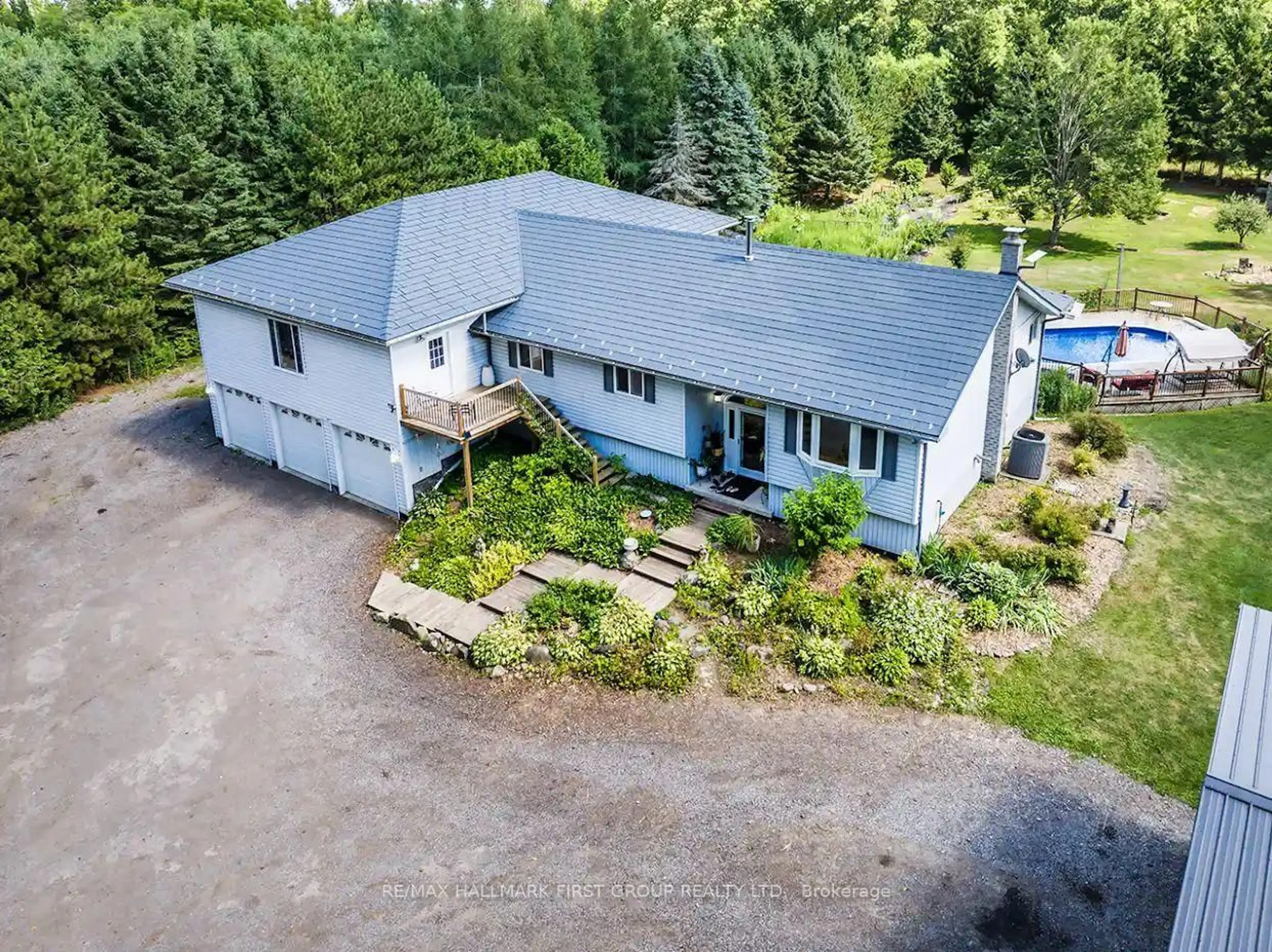 A pic from outside/outdoor area/front of a property/back of a property/a pic from drone, unknown for 4015 10th Line, Port Hope Ontario L0A 1B0