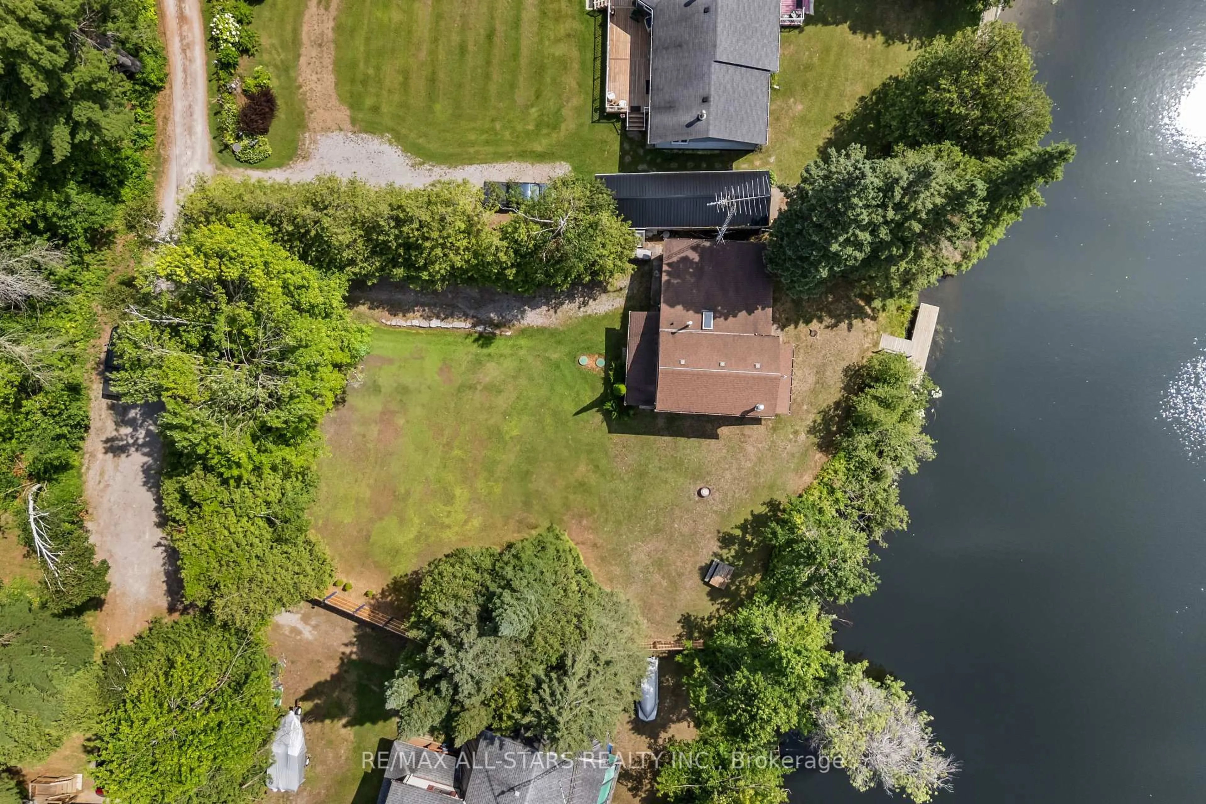 A pic from outside/outdoor area/front of a property/back of a property/a pic from drone, water/lake/river/ocean view for 29 Aspen Dr, Kawartha Lakes Ontario K0M 1A0