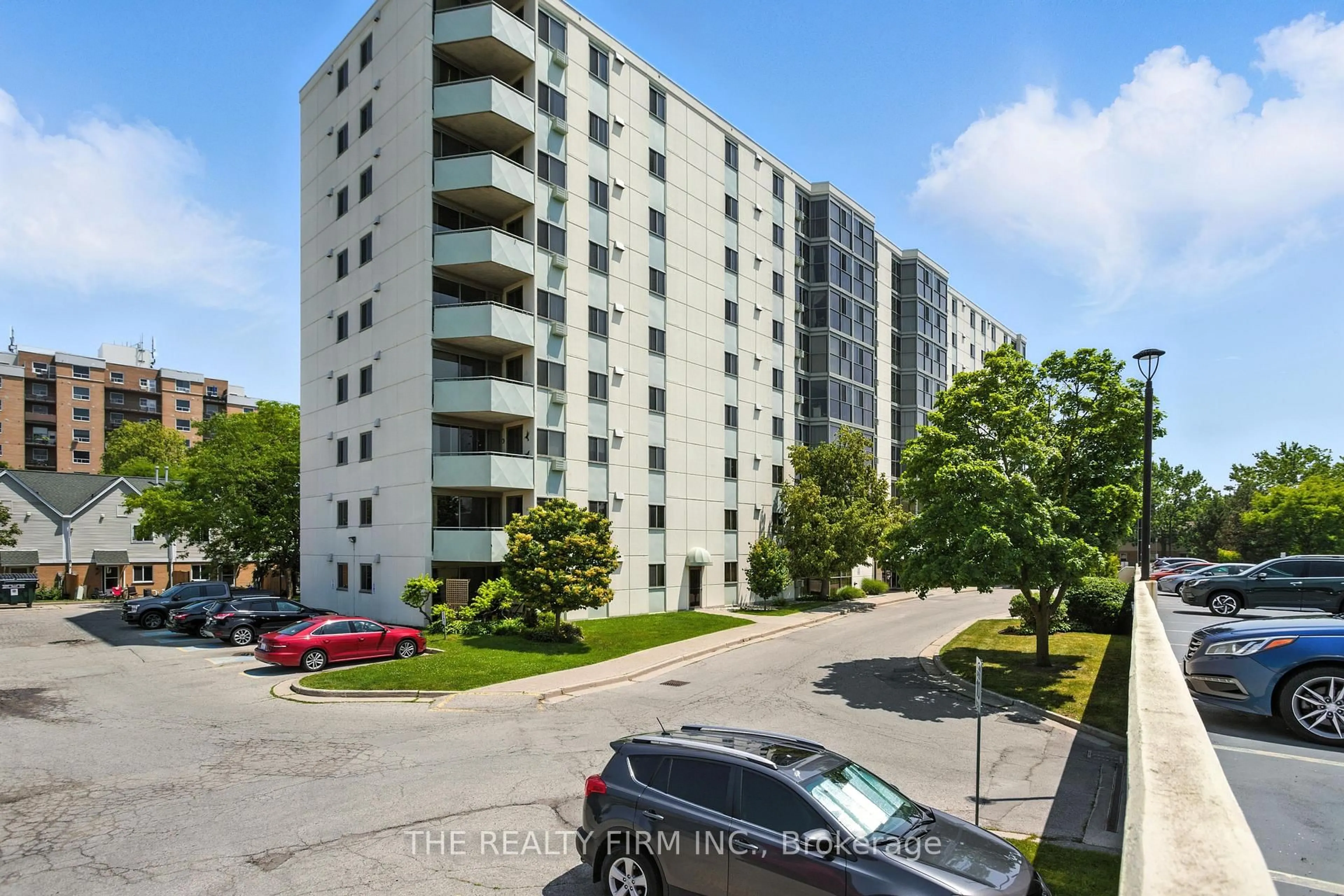 A pic from outside/outdoor area/front of a property/back of a property/a pic from drone, street for 127 Belmont Dr #809, London South Ontario N6J 4J7