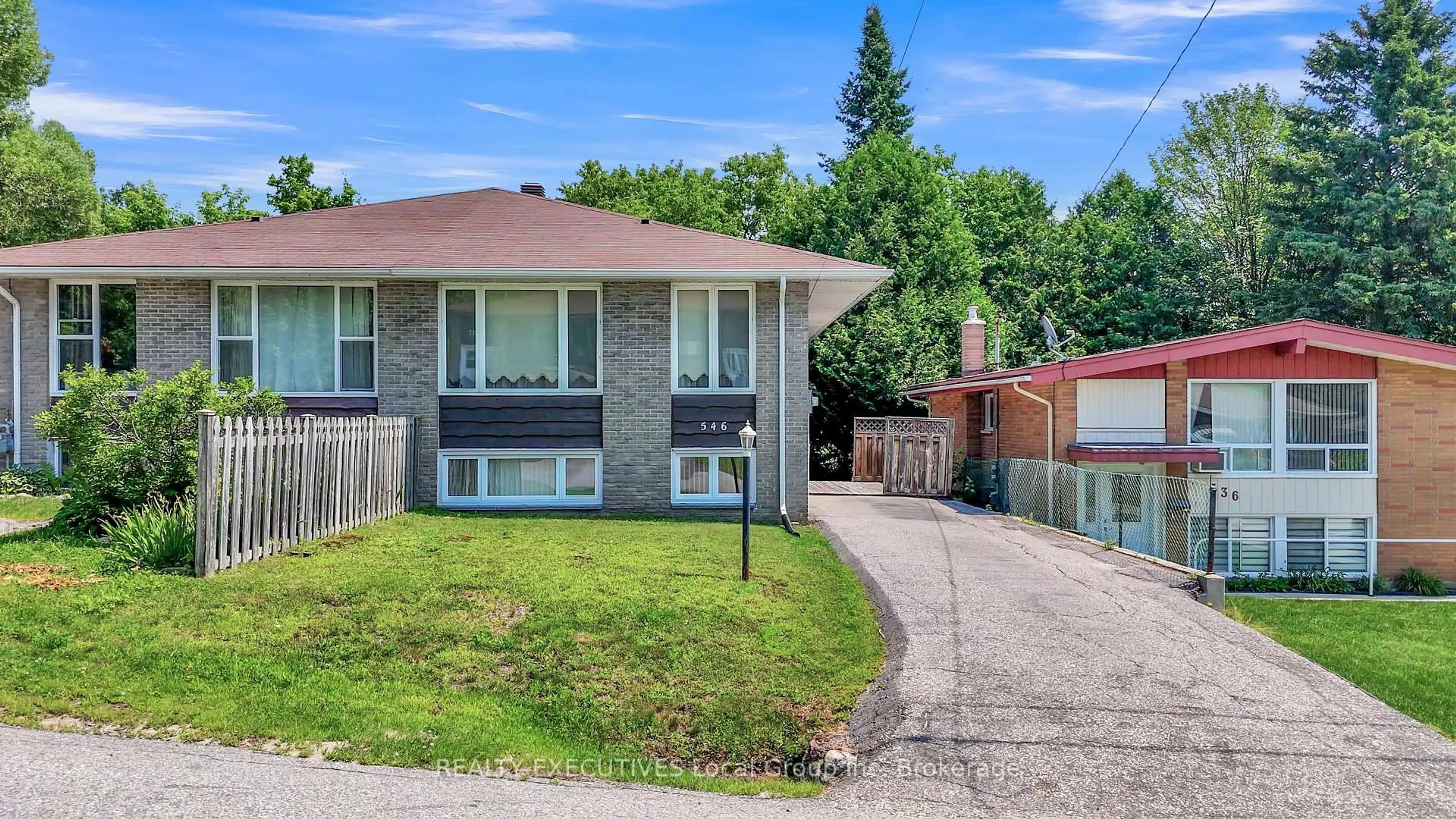 Home with brick exterior material, street for 546 SPARKS St, North Bay Ontario P1B 7S9