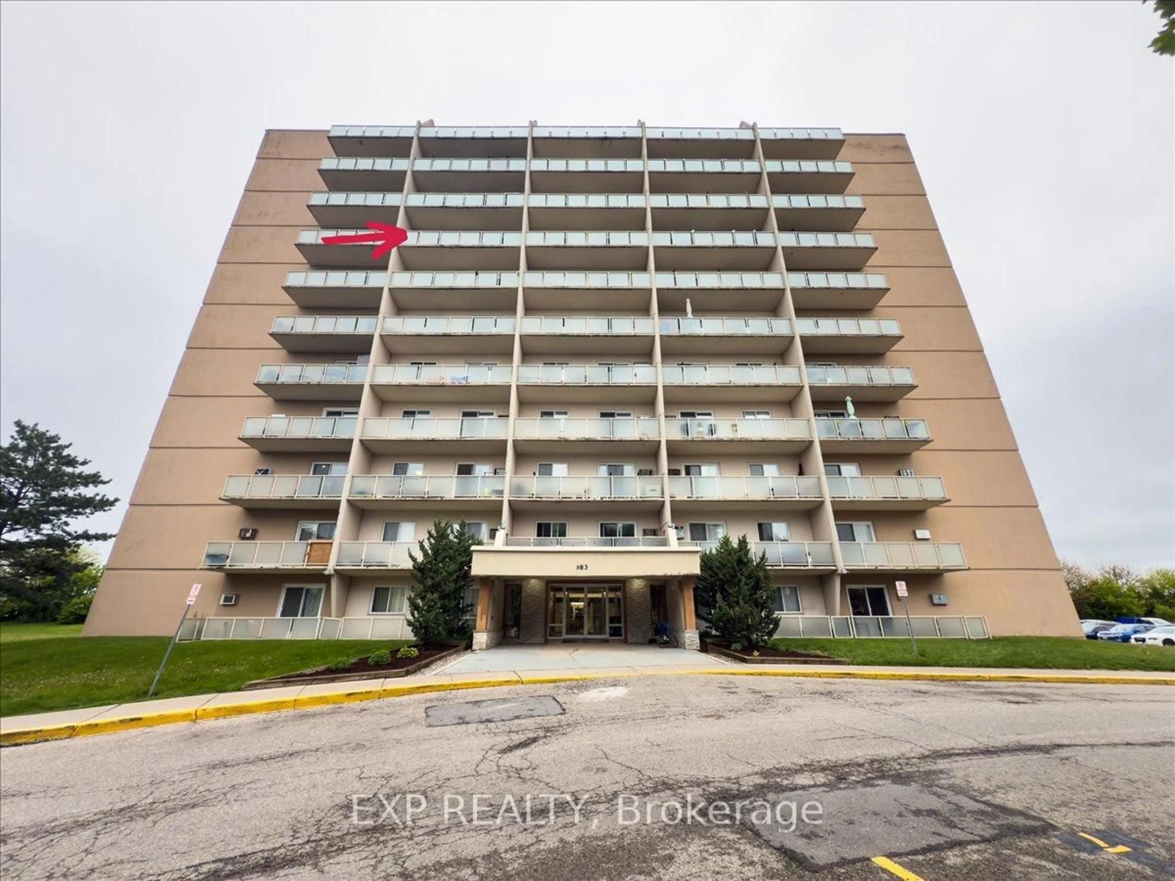 A pic from outside/outdoor area/front of a property/back of a property/a pic from drone, building for 583 Mornington Ave #811, London East Ontario N5Y 3E9