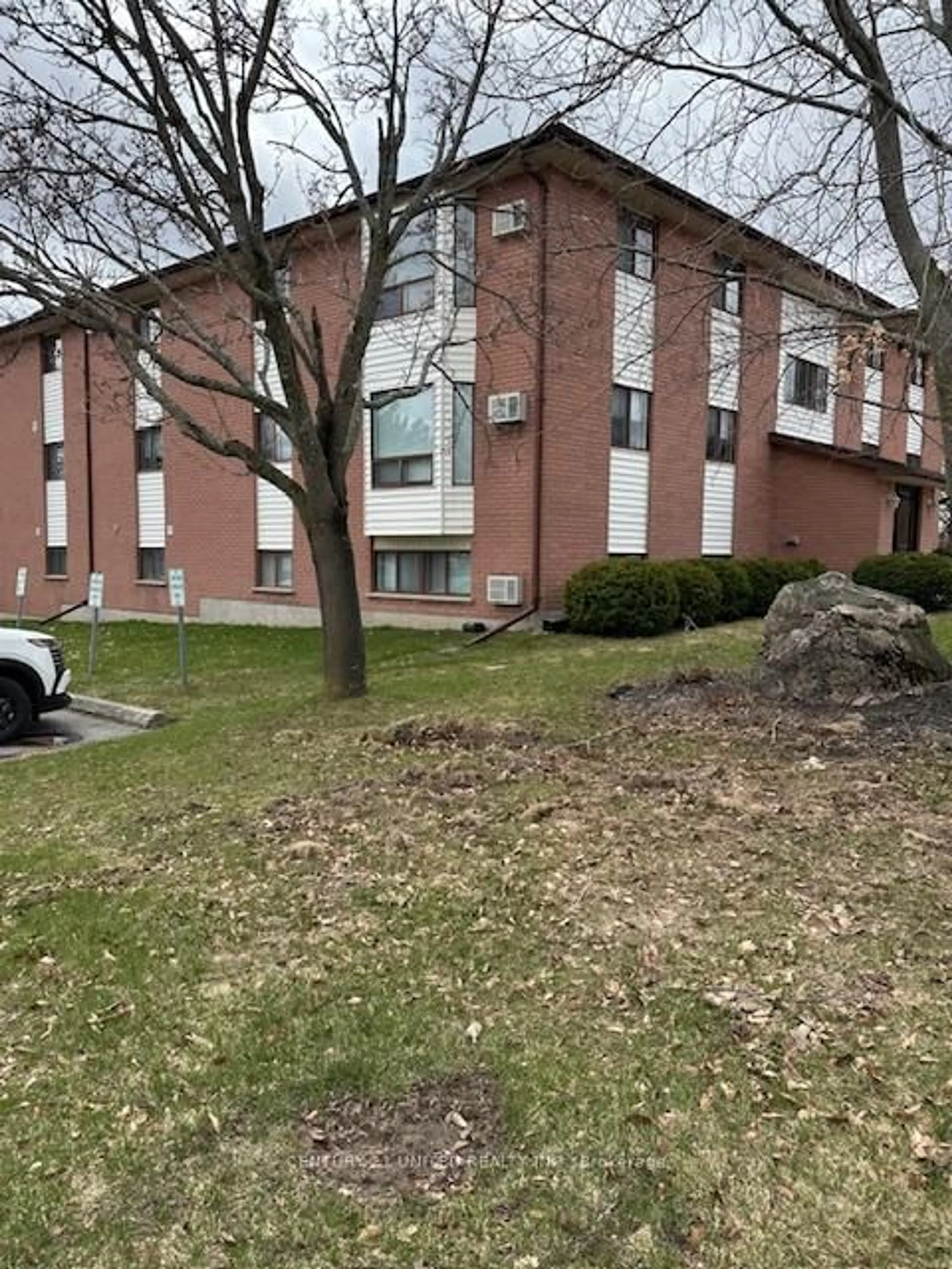Unknown for 1429 Clearview Dr #304, Peterborough West Ontario K9K 1X8