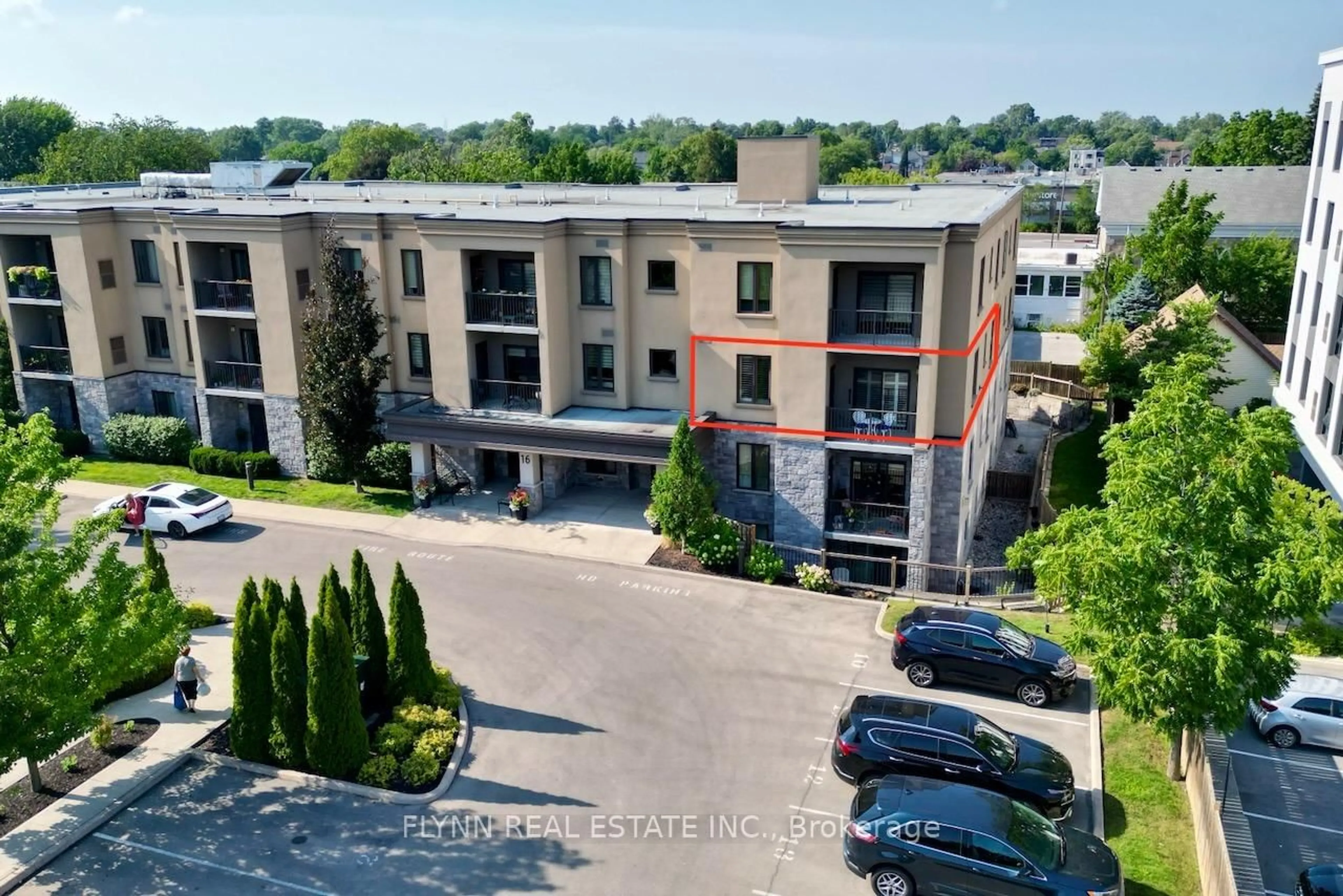 A pic from outside/outdoor area/front of a property/back of a property/a pic from drone, building for 16 Sullivan Ave #209, Thorold Ontario L2V 2Y2