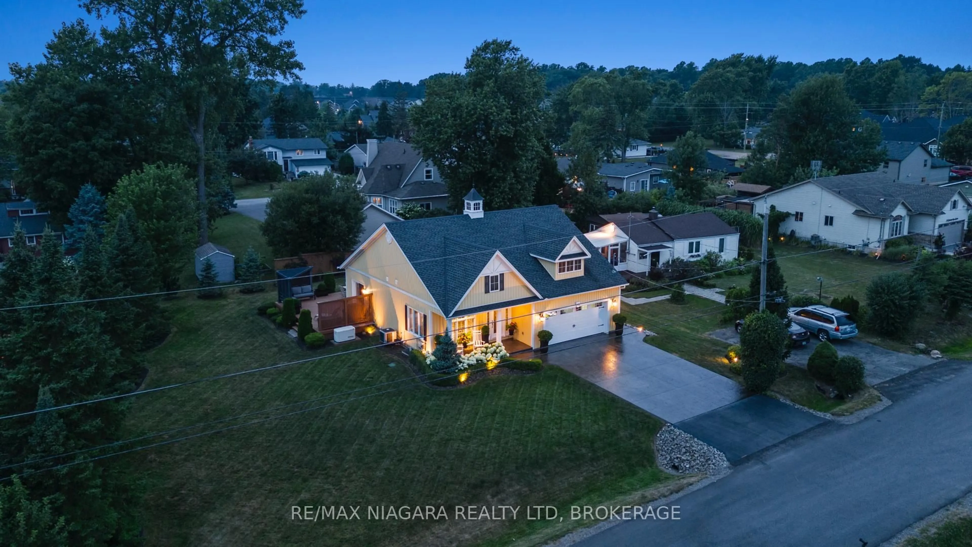 A pic from outside/outdoor area/front of a property/back of a property/a pic from drone, water/lake/river/ocean view for 35 Burleigh Rd, Fort Erie Ontario L0S 1N0