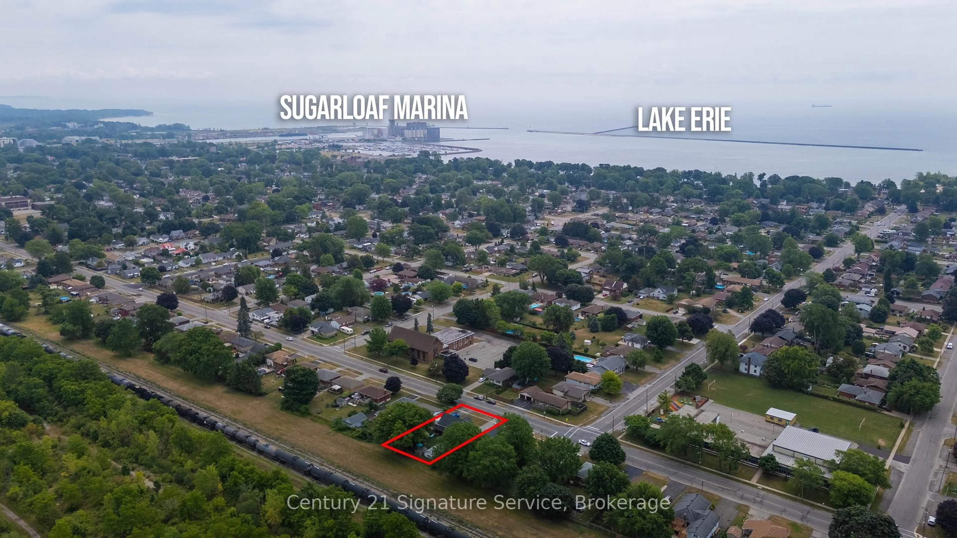 A pic from outside/outdoor area/front of a property/back of a property/a pic from drone, water/lake/river/ocean view for 523 Clarence St, Port Colborne Ontario L3K 3H3
