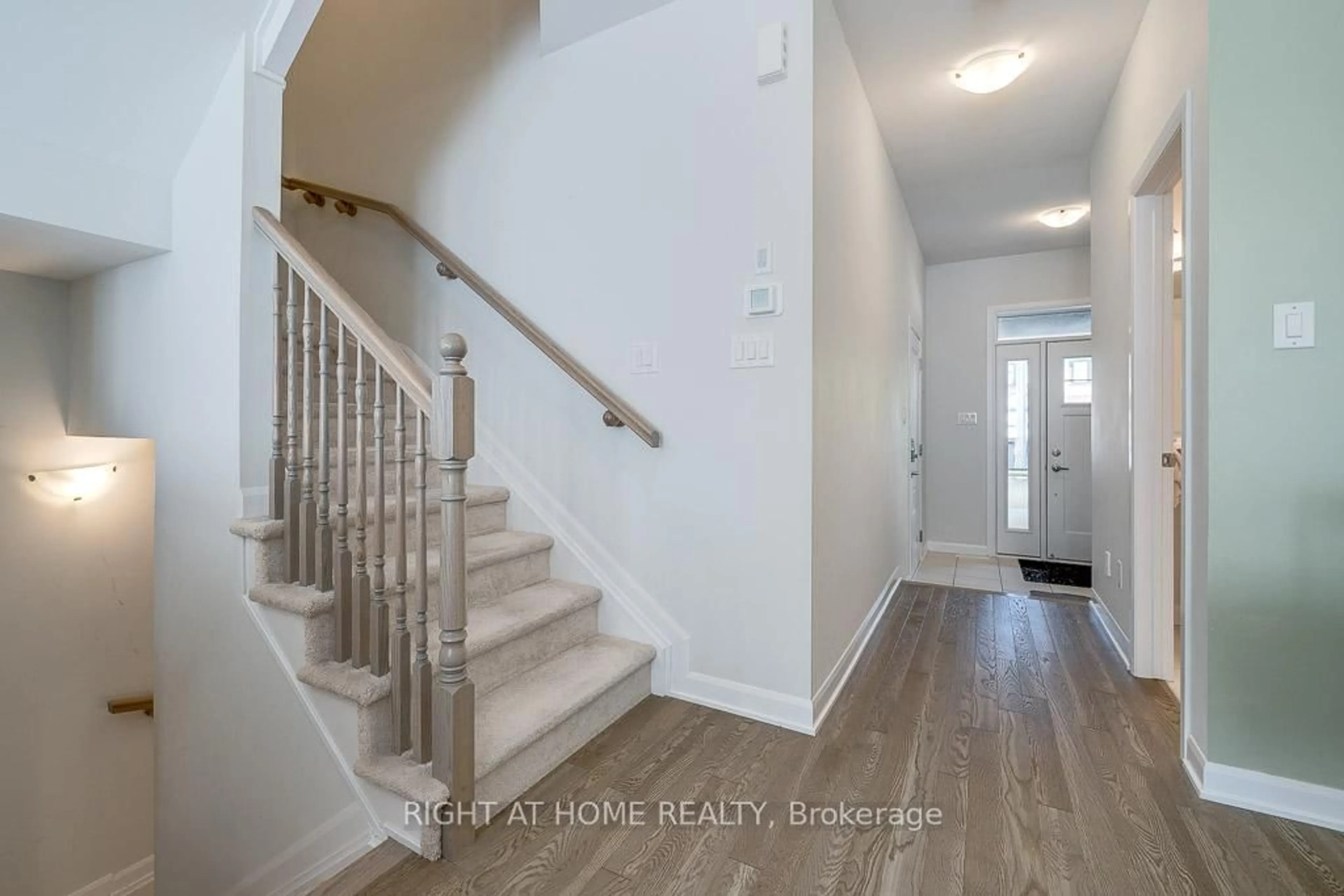 Unknown for 301 Drumlish Lane, Ottawa Ontario K2J 6Y1