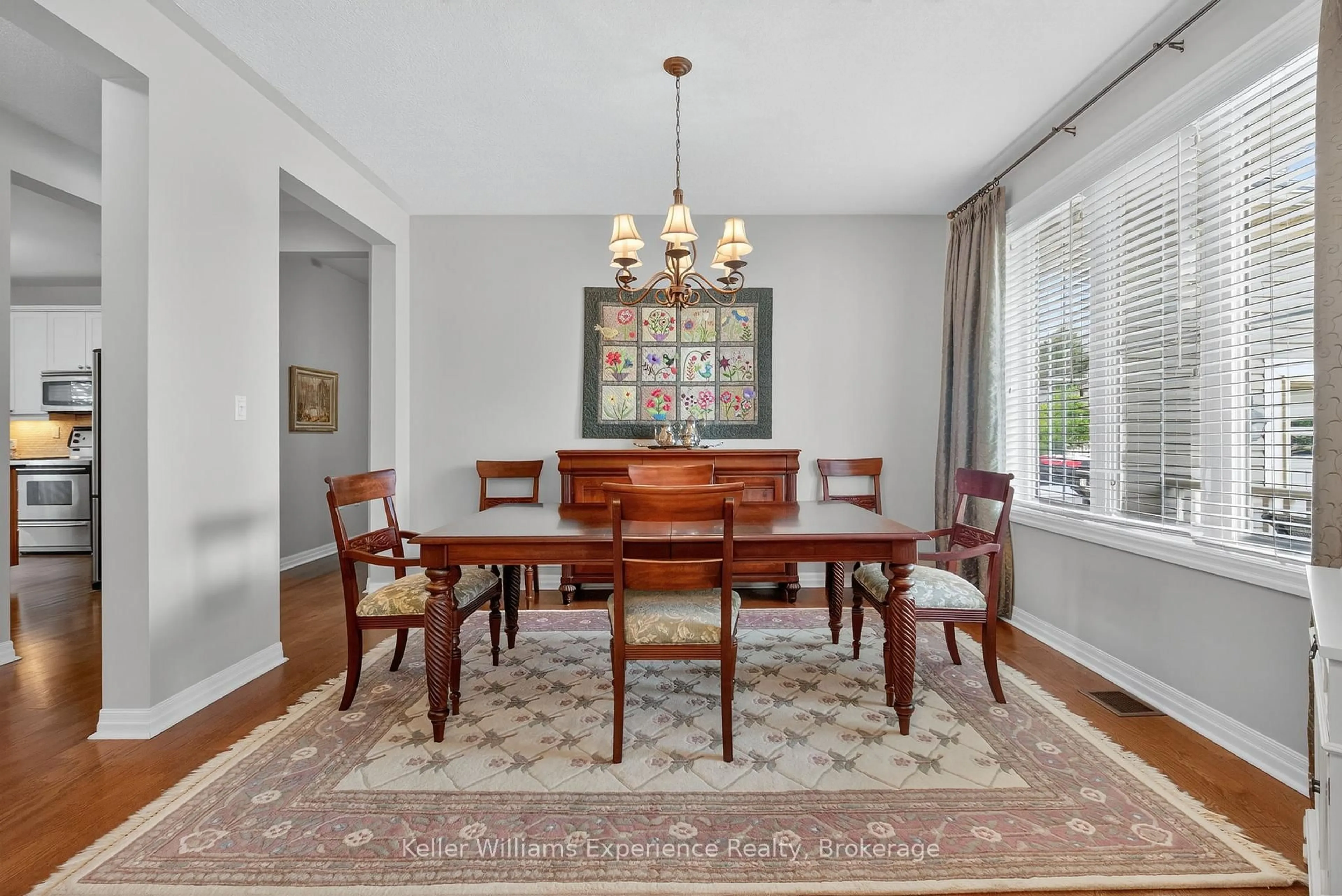 Dining room, unknown for 40 Windsong Cres, Bracebridge Ontario P1L 0A3