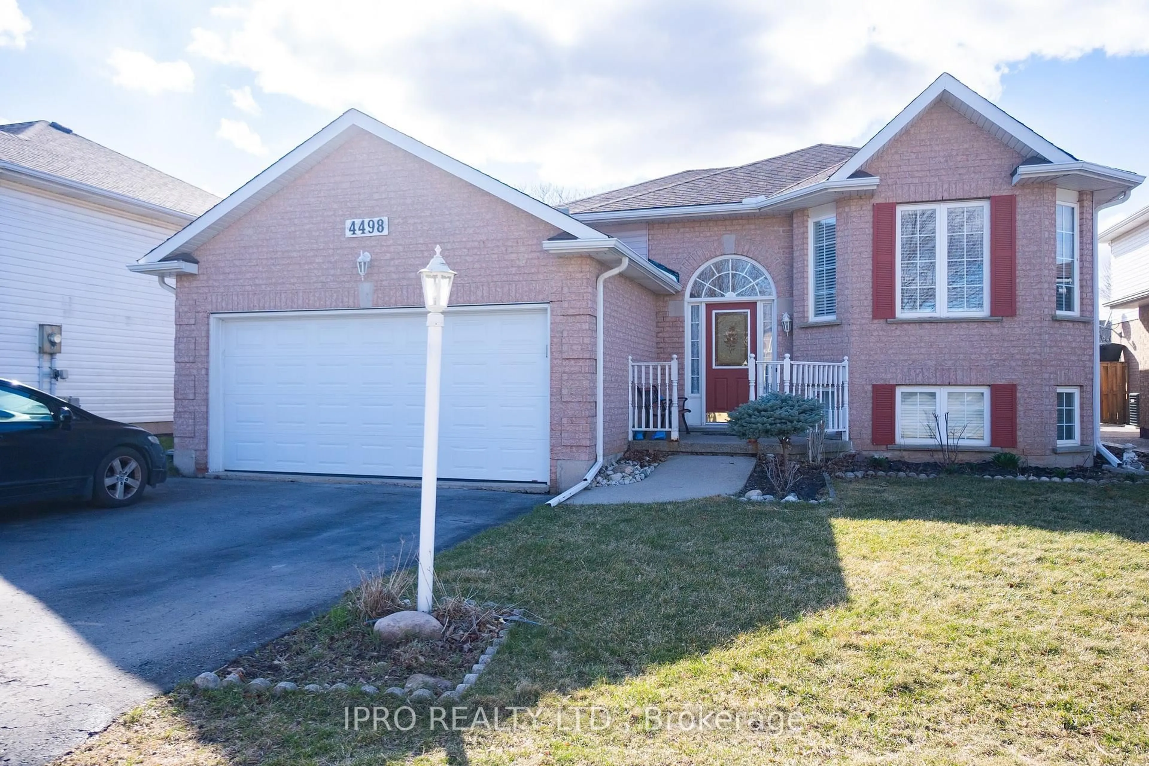 Home with brick exterior material, street for 4498 Garden Gate Terr, Lincoln Ontario L0R 1B9