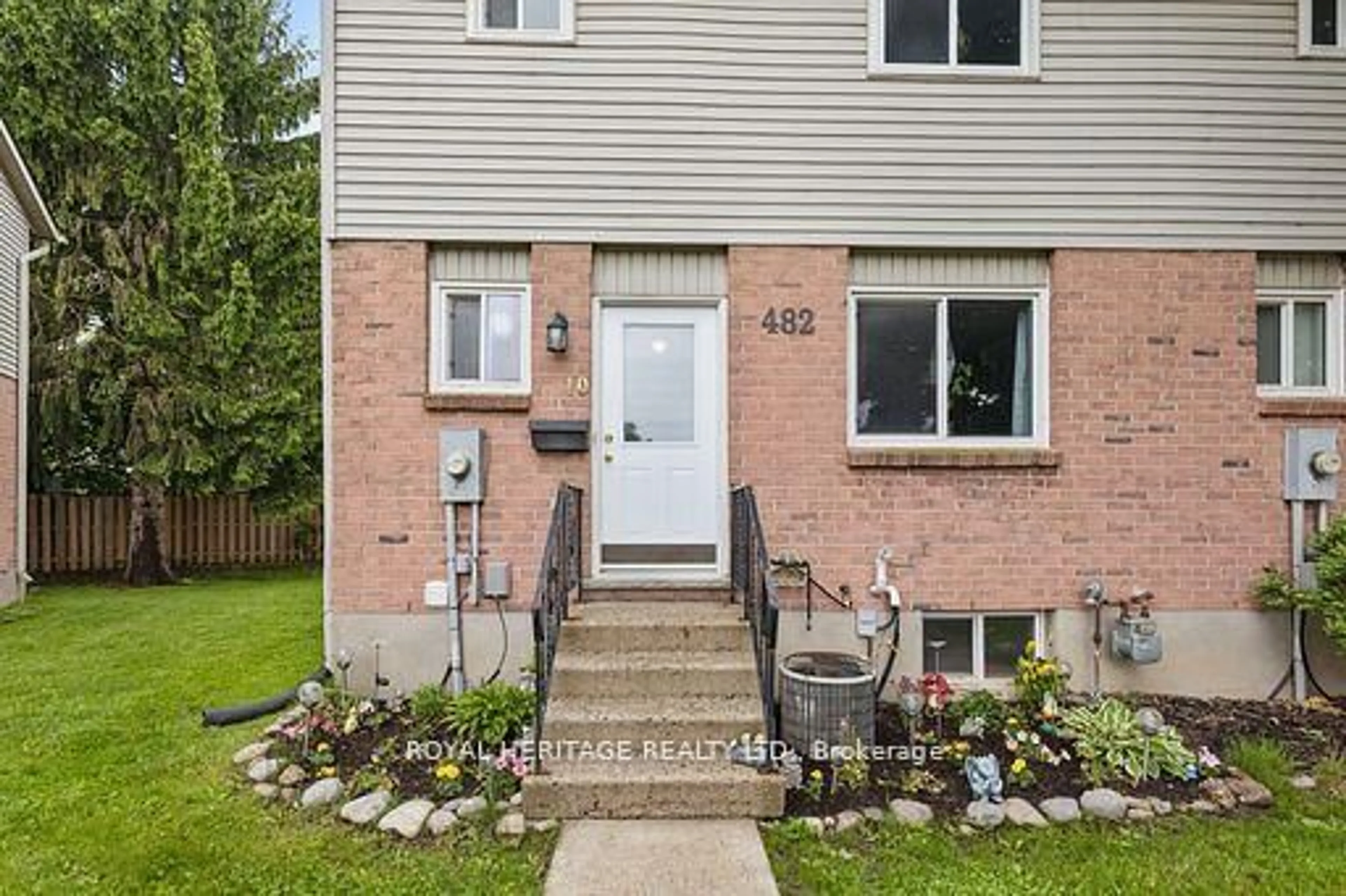 Home with brick exterior material, street for 482 Springbank Ave #10, Woodstock Ontario N4T 1K8
