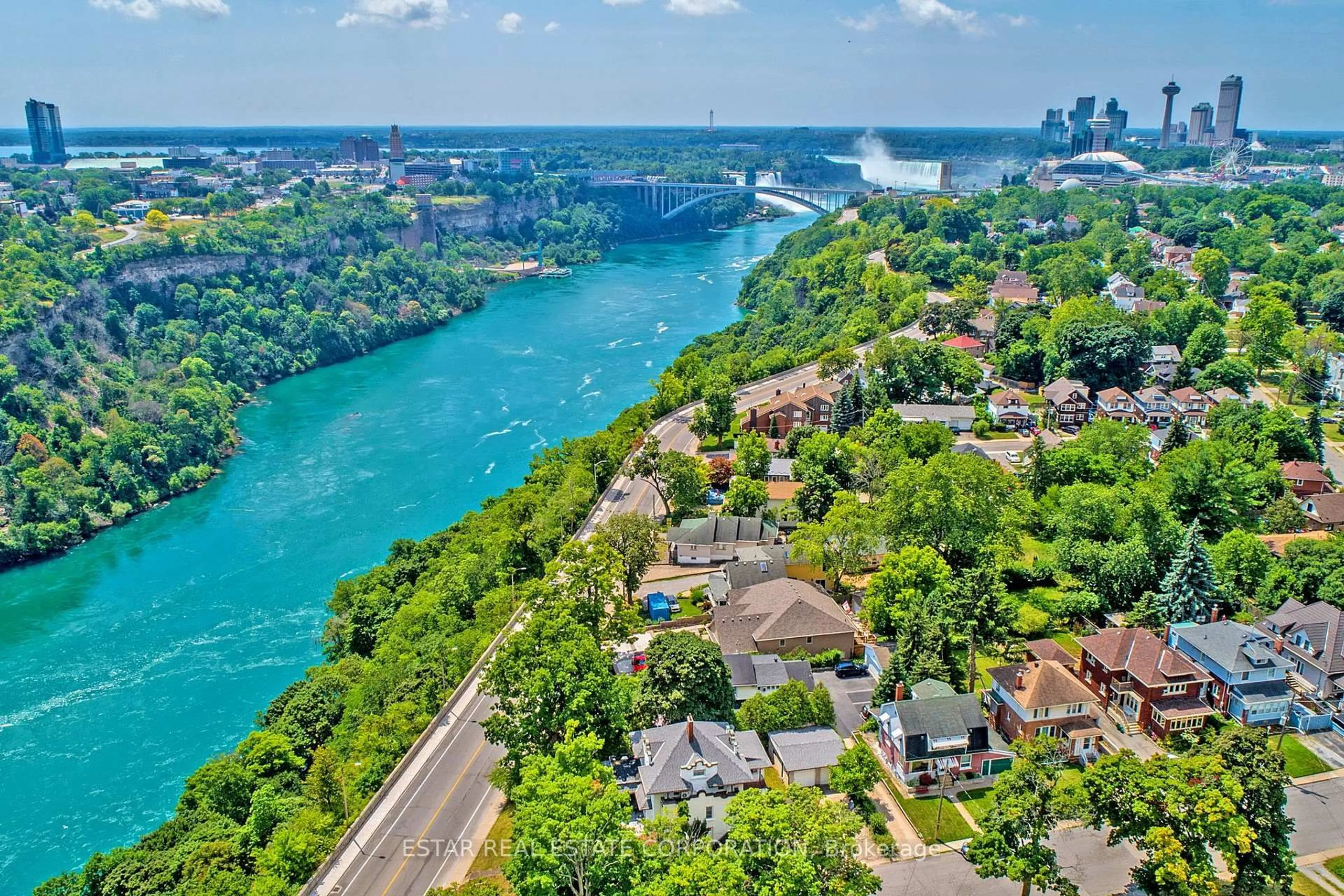 A pic from outside/outdoor area/front of a property/back of a property/a pic from drone, water/lake/river/ocean view for 5007 River Rd, Niagara Falls Ontario L2E 3G7