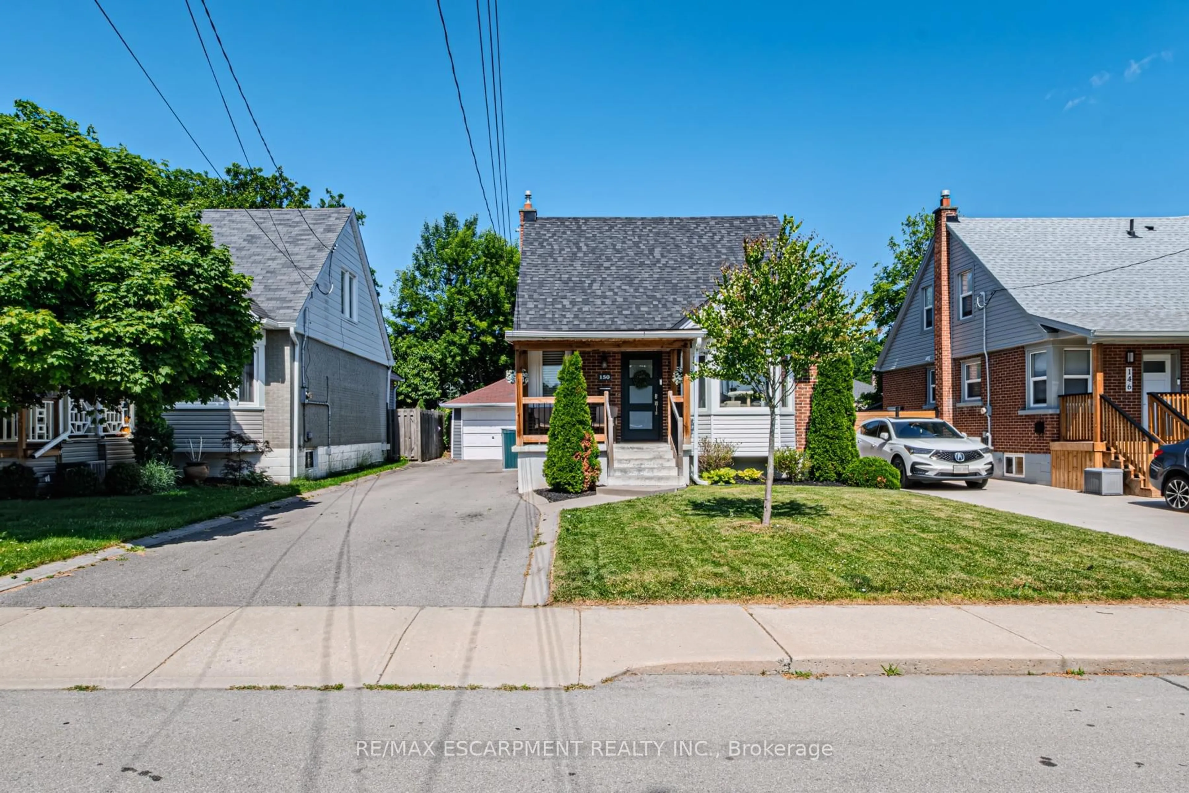 Home with brick exterior material, street for 150 Aberfoyle Ave, Hamilton Ontario L8K 4S3