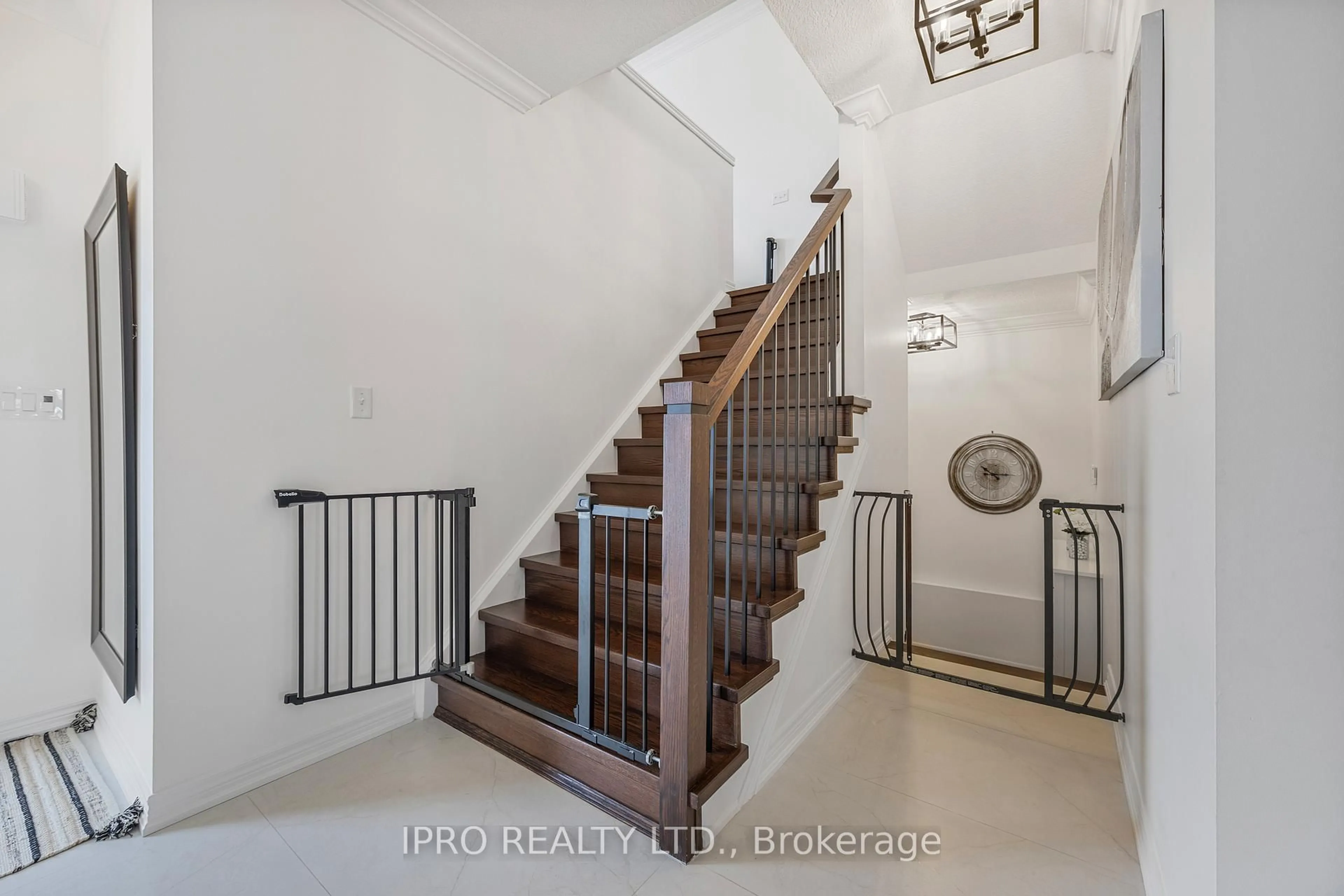 Unknown for 121 Green Gate Blvd, Cambridge Ontario N1T 0C4