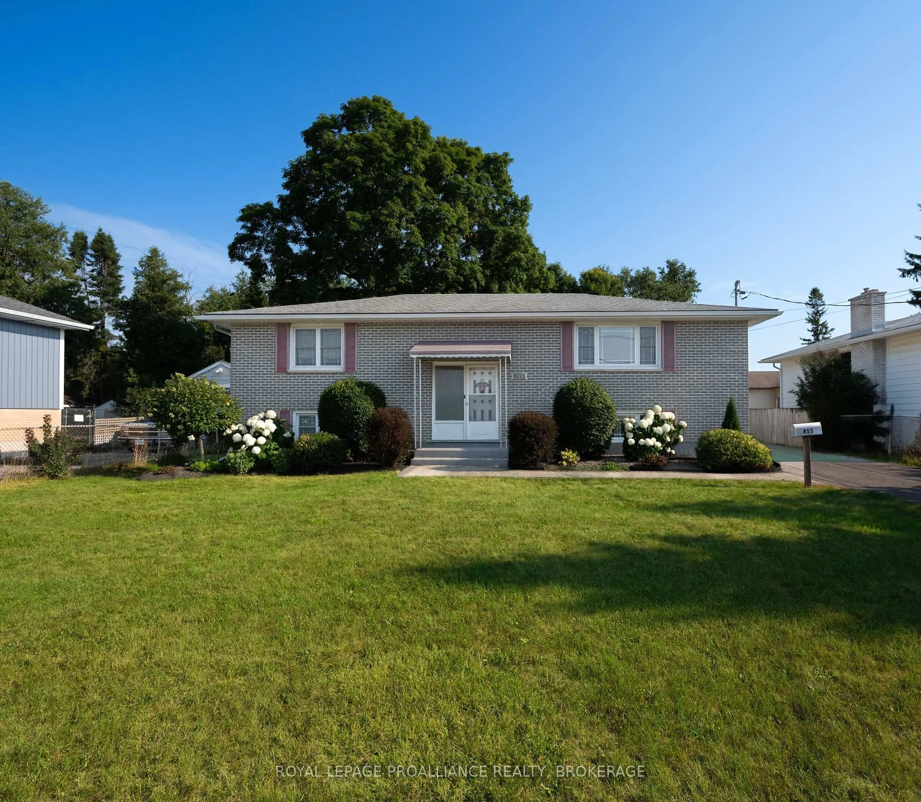 Home with vinyl exterior material, street for 855 Woodbine Rd, Kingston Ontario K7P 2X3