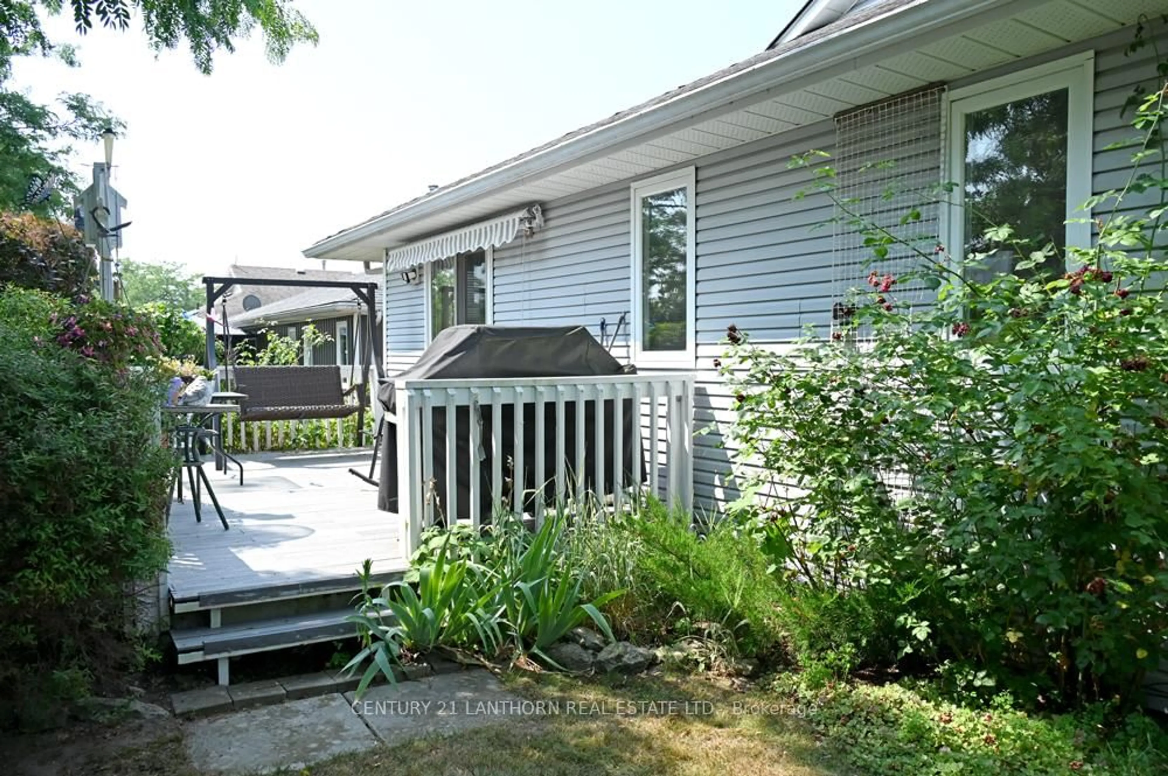 Patio, unknown for 26 Heritage Dr, Prince Edward County Ontario K0K 3L0