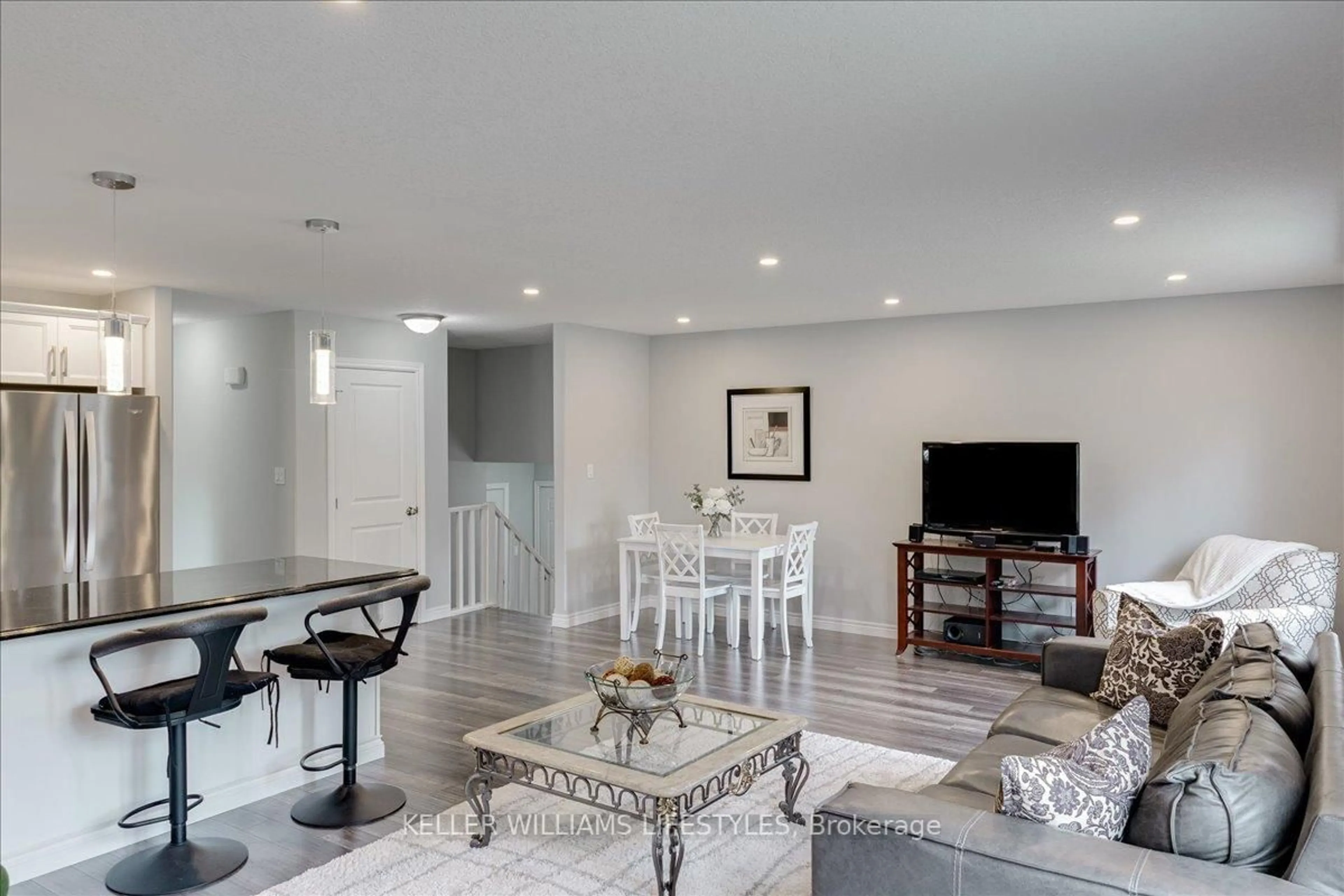 Living room with furniture, unknown for 229 Walnut St, Chatham-Kent Ontario N0P 1C0