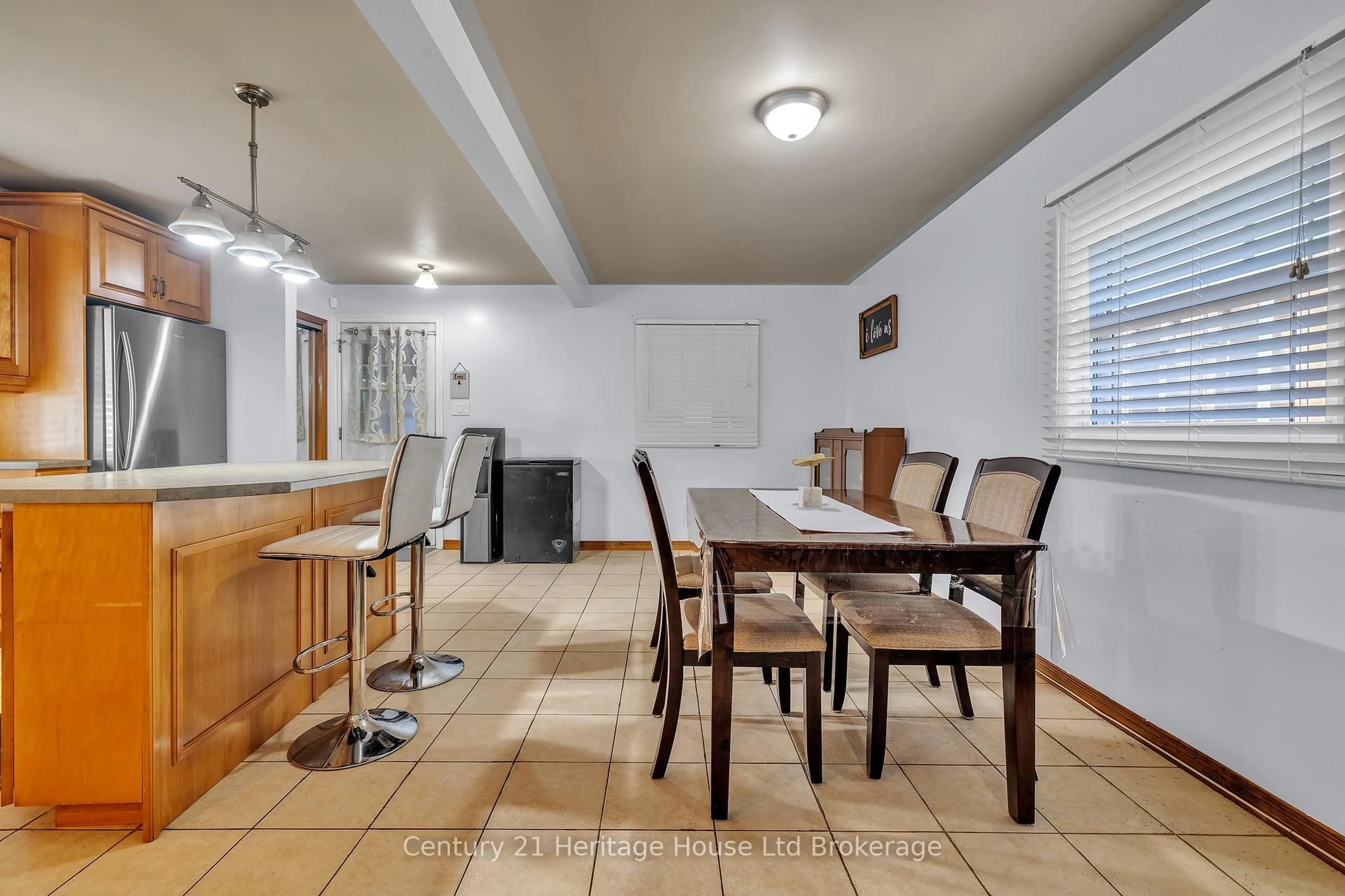 Dining room, unknown for 341 Hay St, Woodstock Ontario N4S 2C2