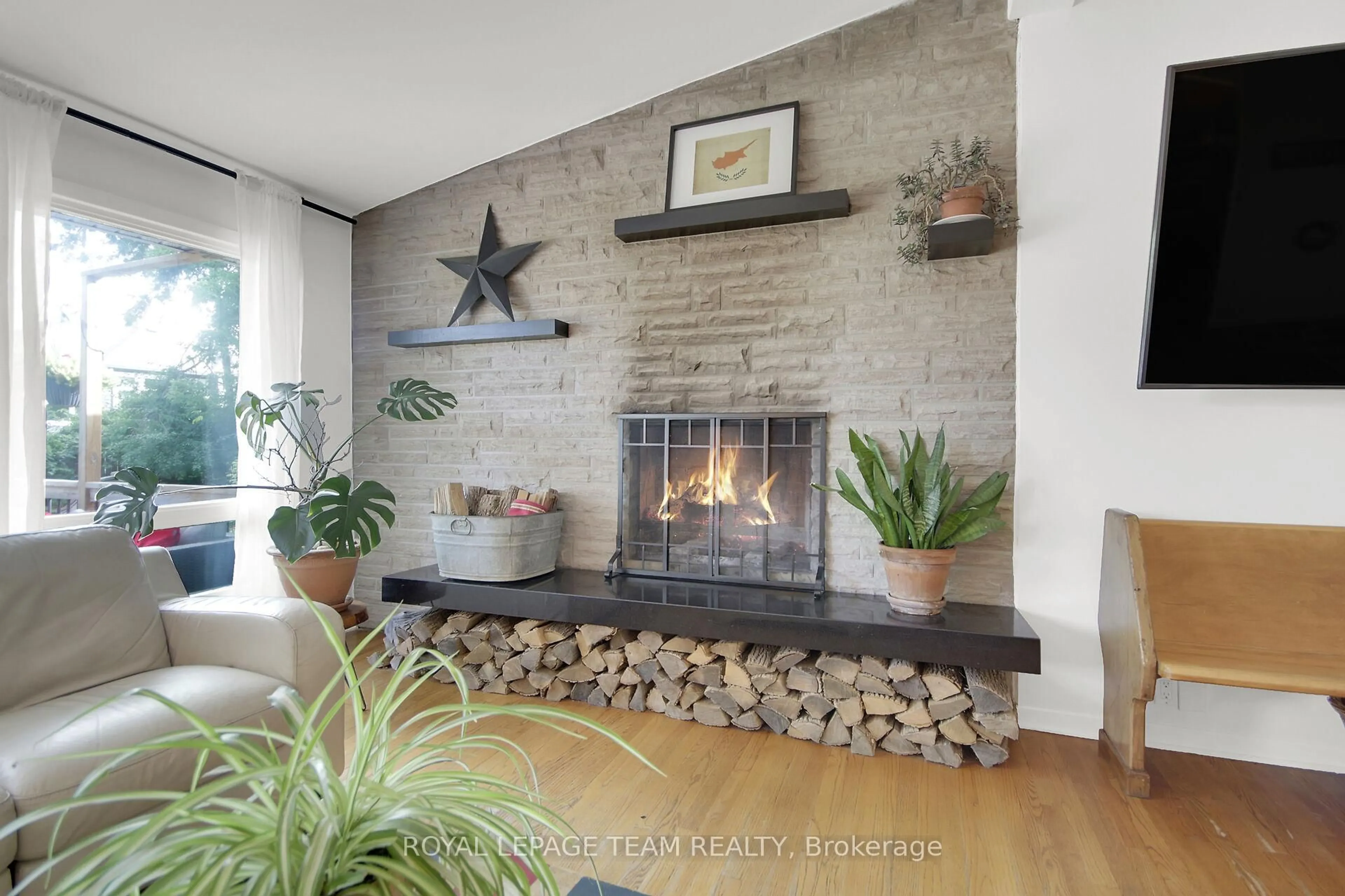 Unknown for 1063 Island View Dr, Manotick Ontario K4M 1J8