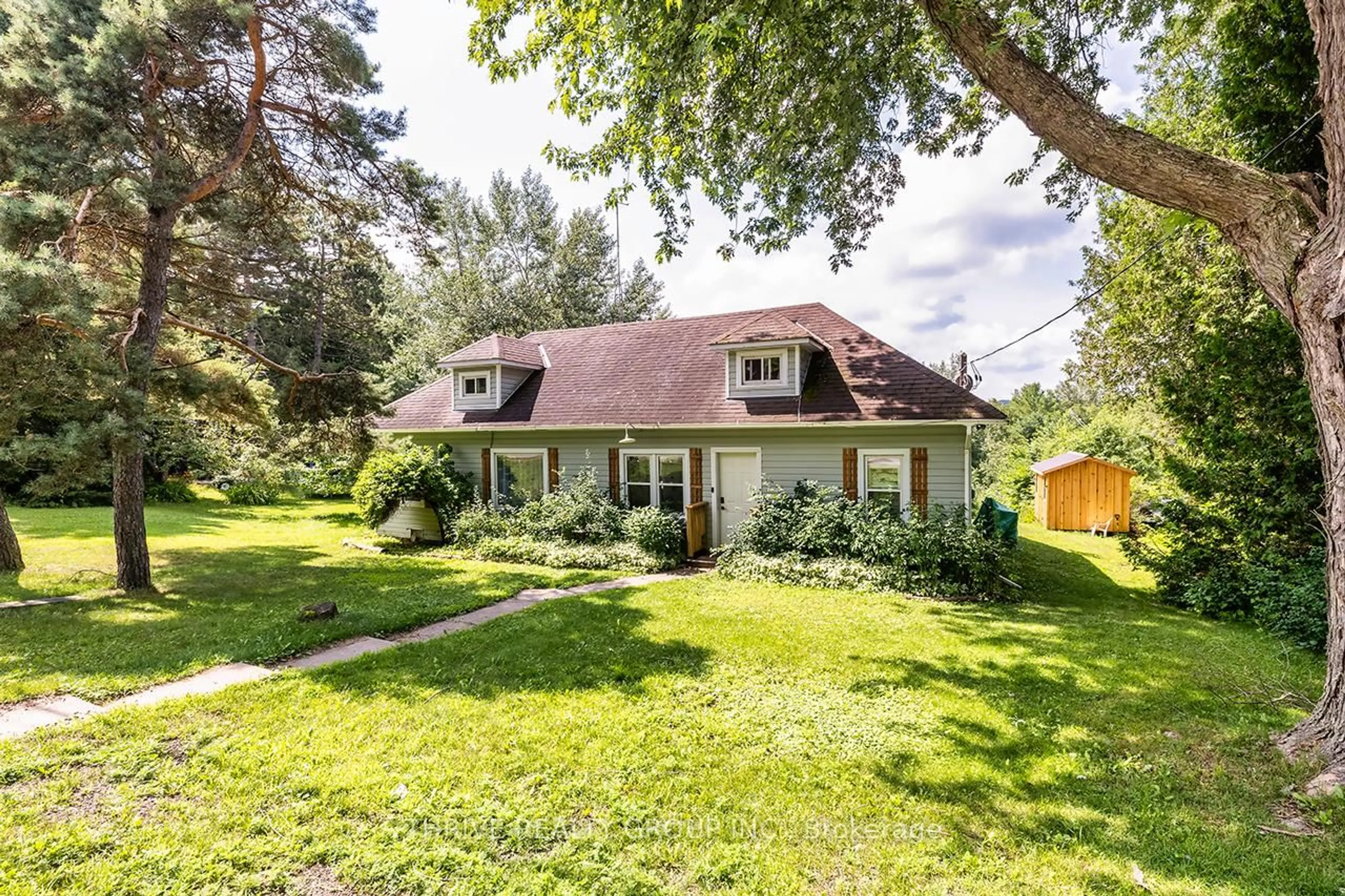 A pic from outside/outdoor area/front of a property/back of a property/a pic from drone, street for 66 Bridge St, Denbigh Ontario K0H 1L0