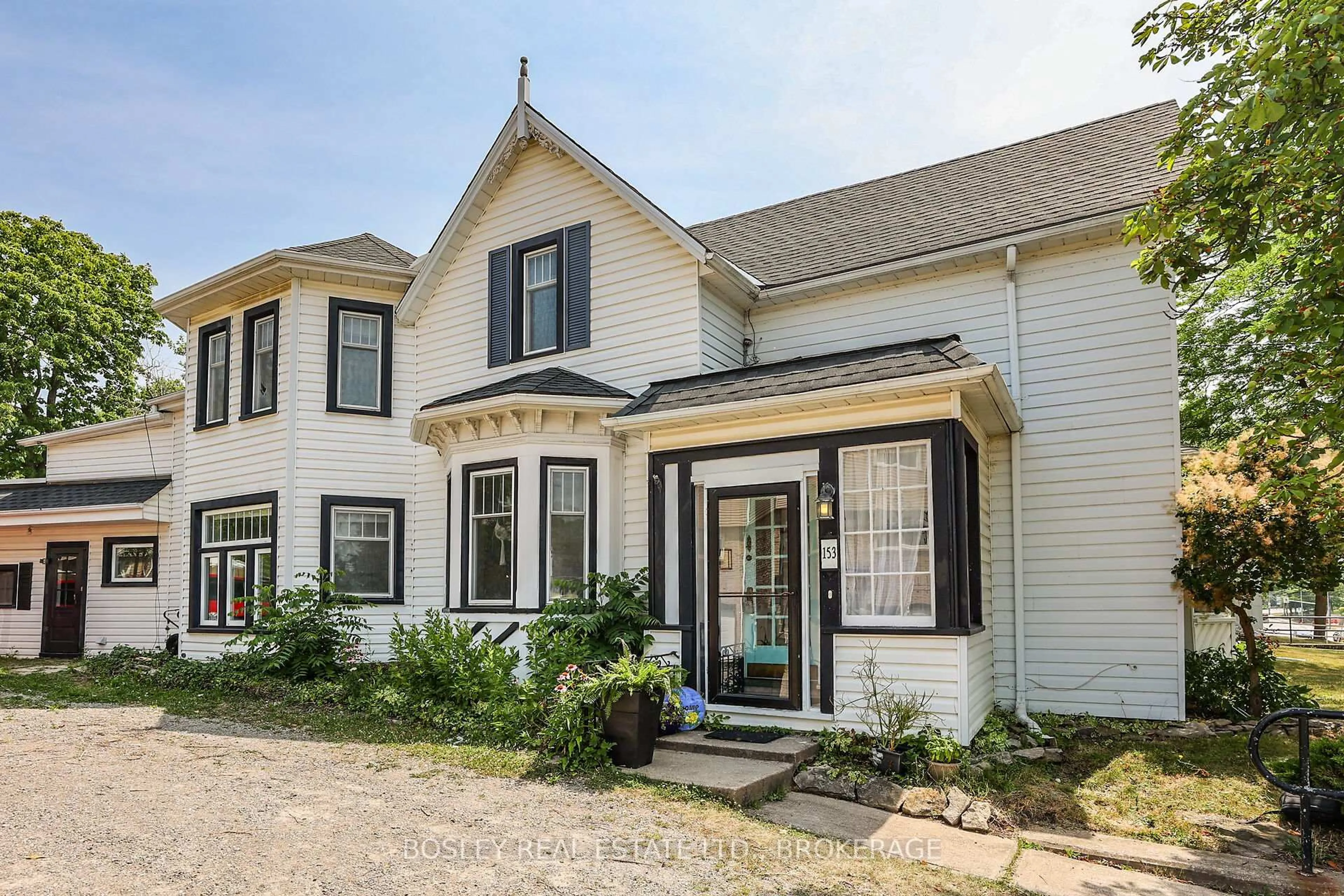 Home with brick exterior material, street for 153 St Catharines St, West Lincoln Ontario L0R 2A0