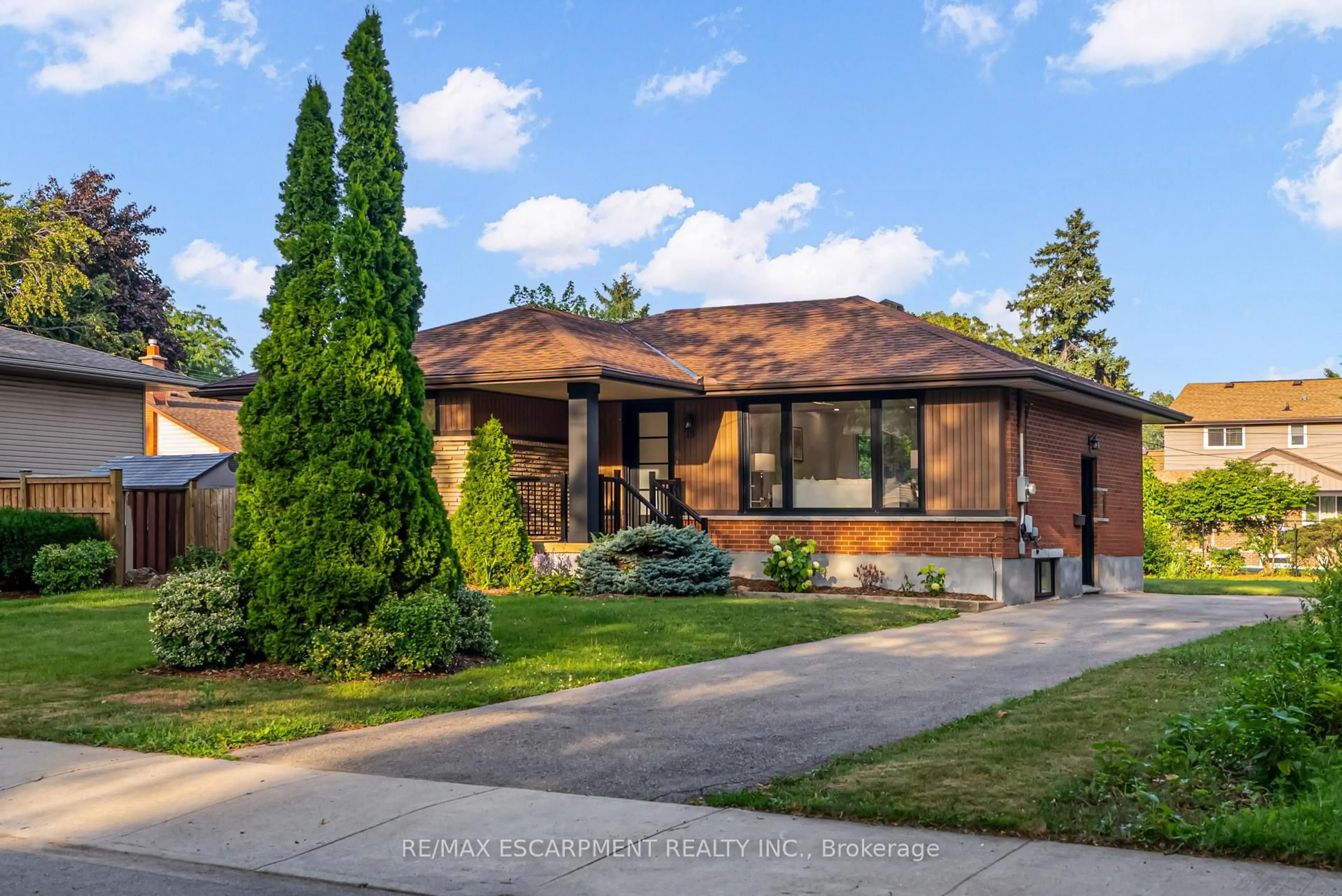 Home with brick exterior material, street for 13 Skyland Dr, Hamilton Ontario L9A 3B9