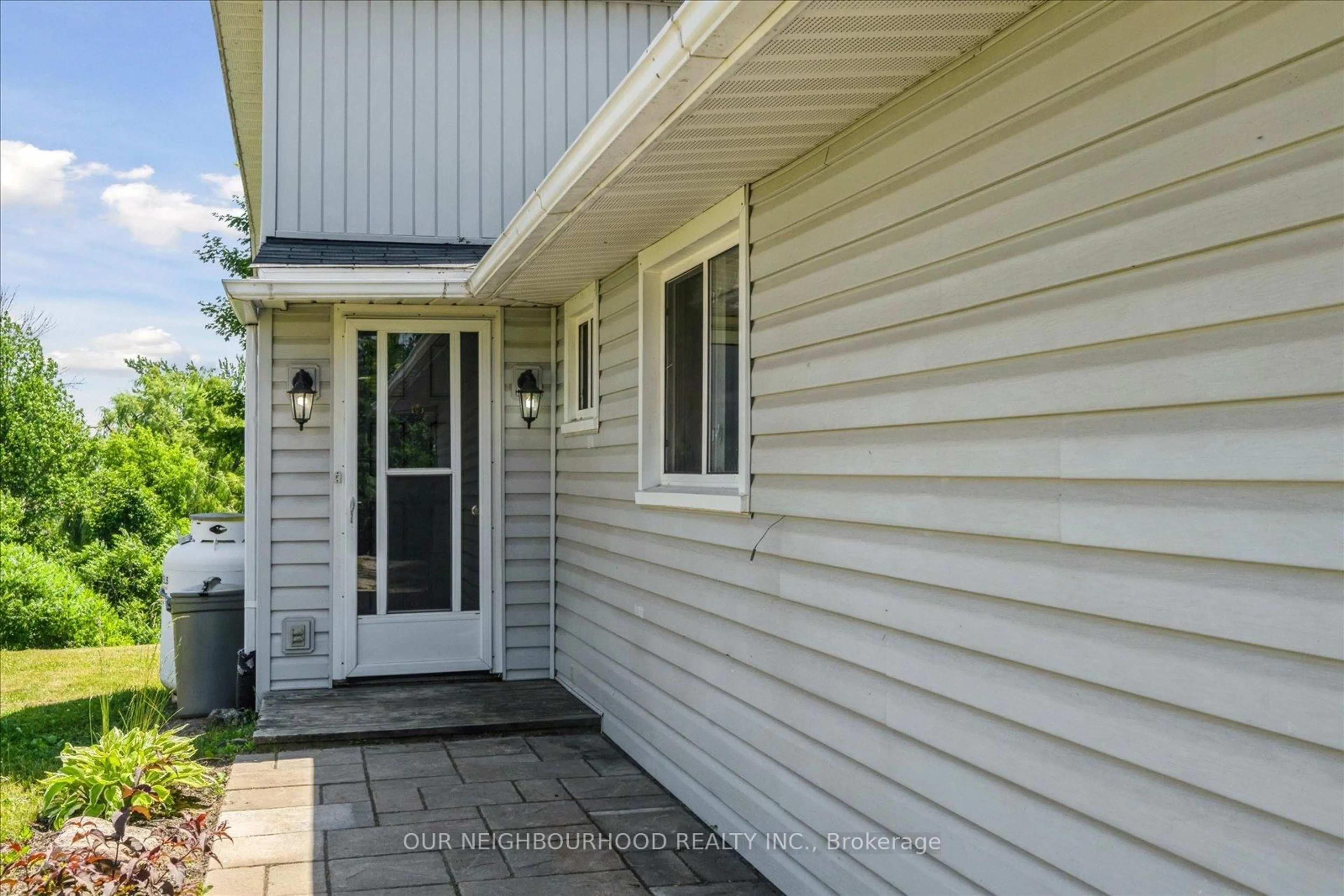 Home with vinyl exterior material, street for 309 Indian Tr, Asphodel-Norwood Ontario K0L 1Y0