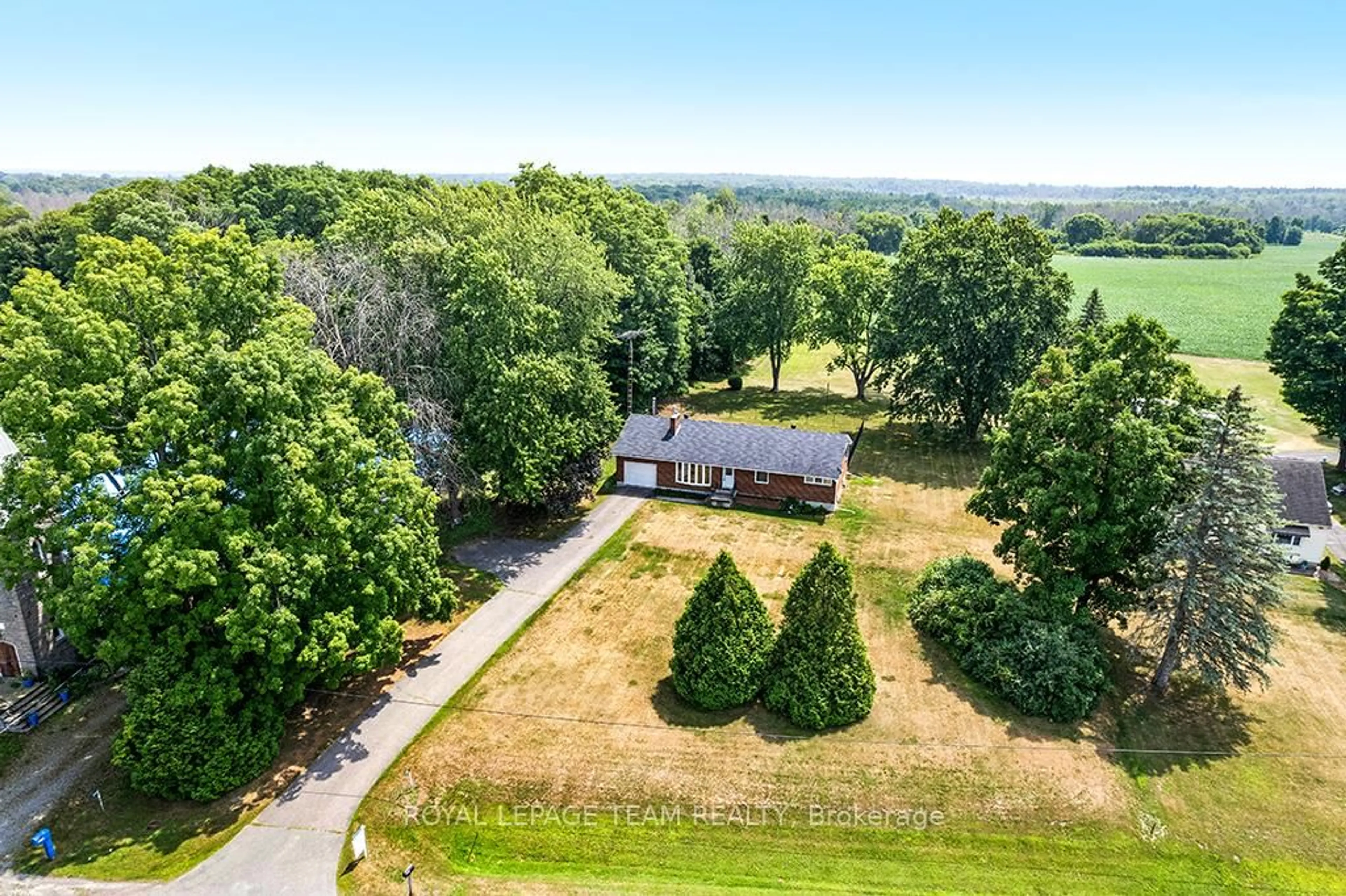 A pic from outside/outdoor area/front of a property/back of a property/a pic from drone, water/lake/river/ocean view for 3125 County Road 26 Rd, Augusta Ontario K6V 5V2