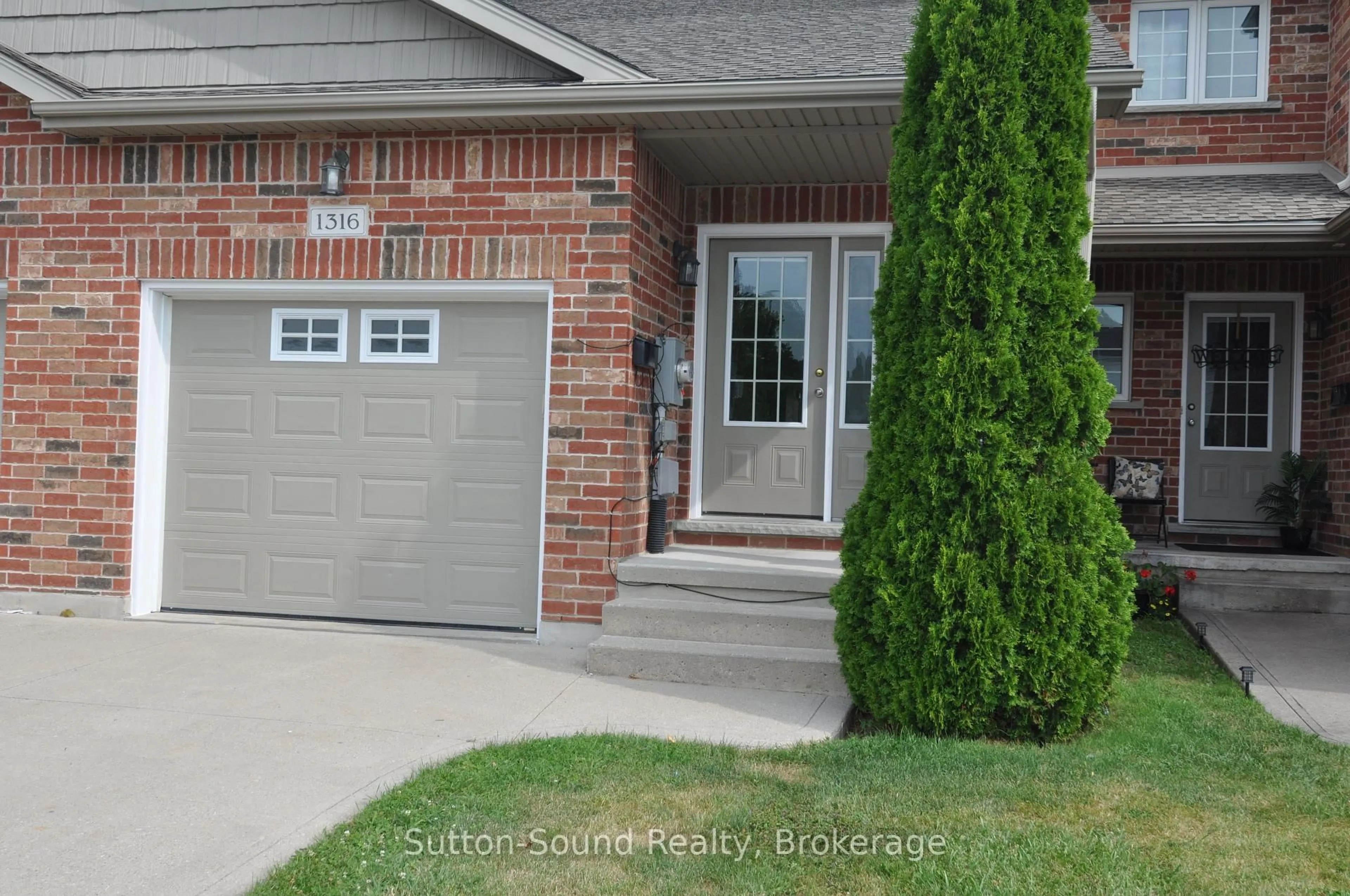 Home with brick exterior material, street for 1316 15th Street 'b' St, Owen Sound Ontario N4K 6N1