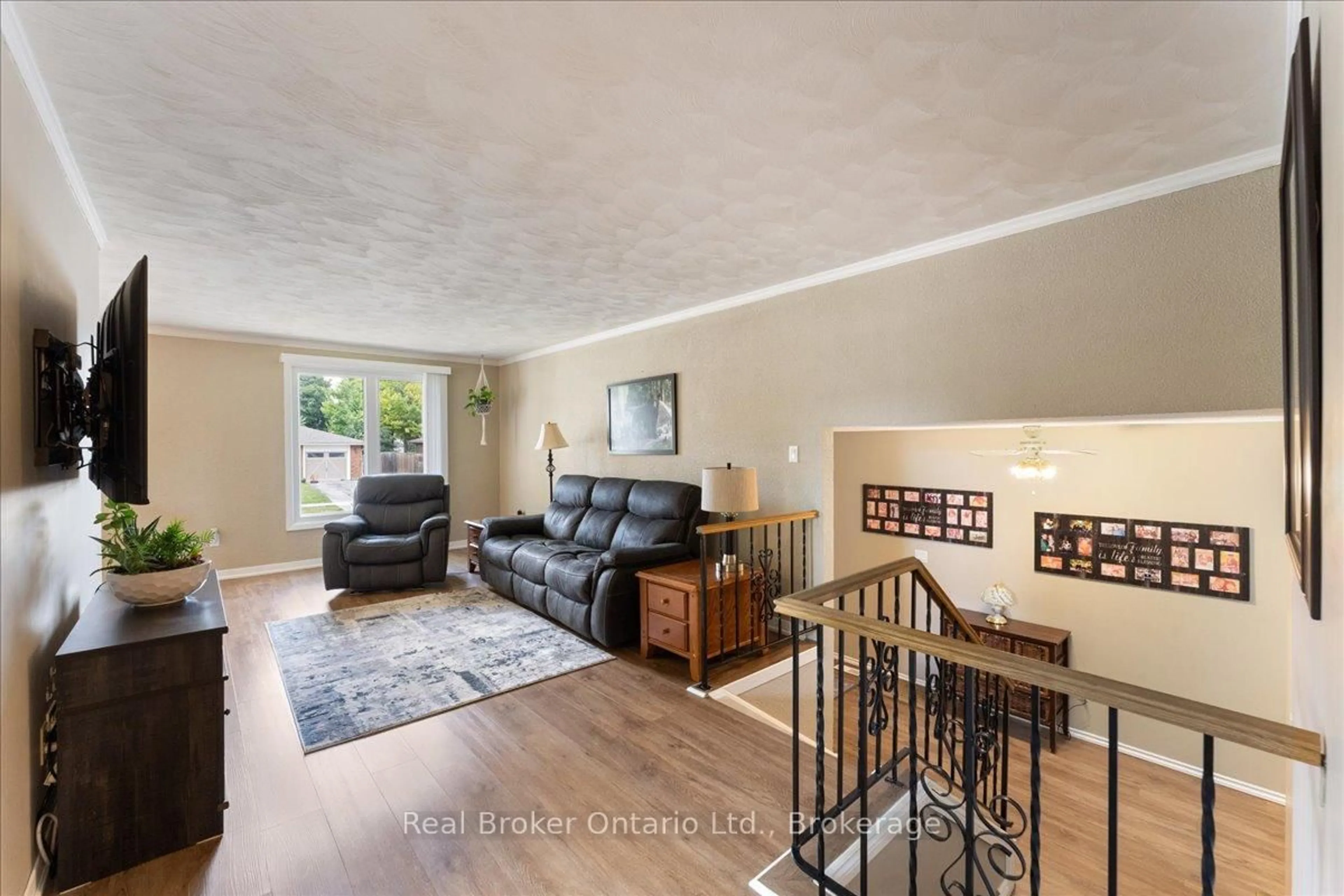 Living room with furniture, unknown for 4 Steven St, Welland Ontario L3C 6C4
