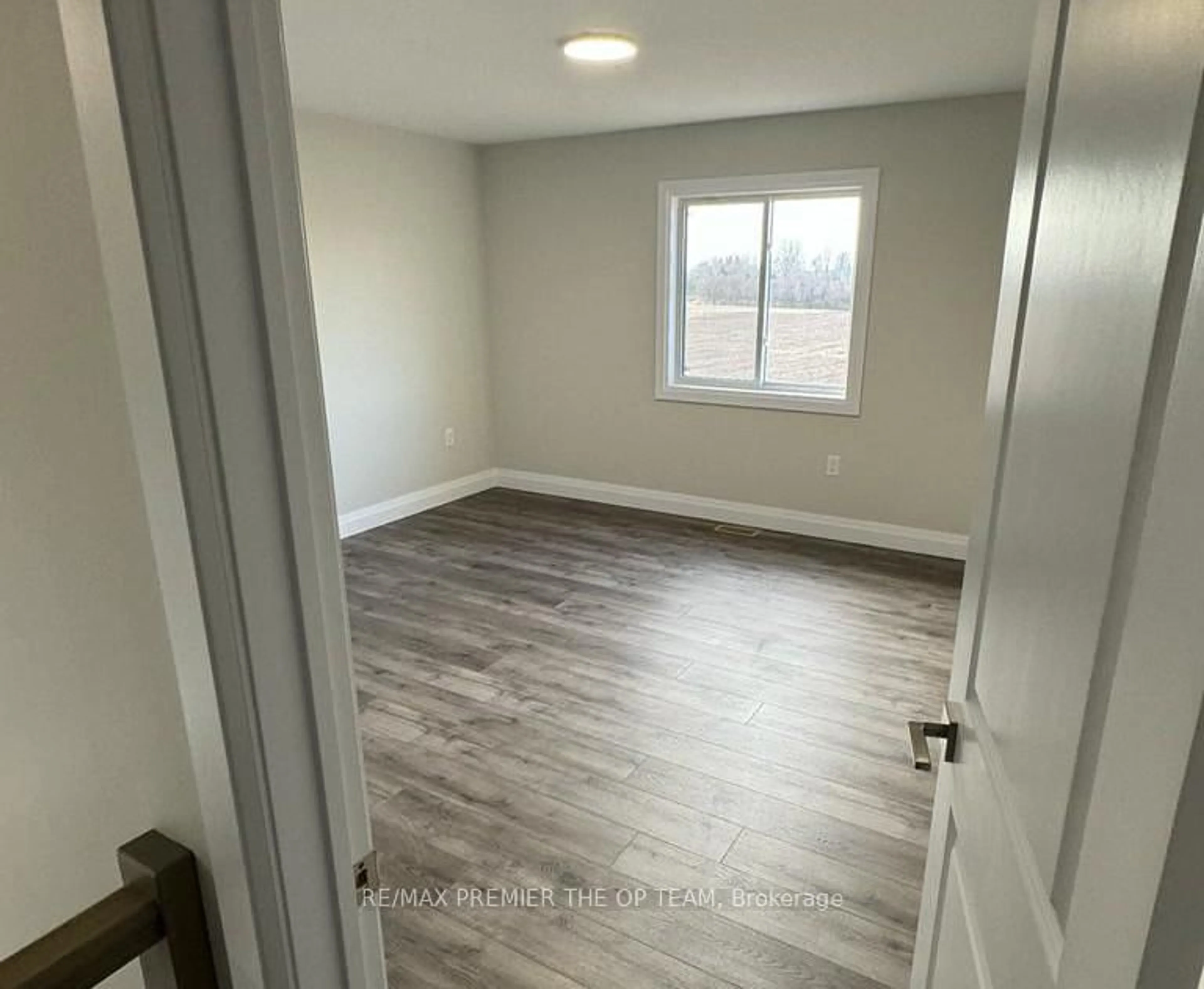 A pic of a room for 103 Eagle St #ON, Leamington Ontario N8H 0G5