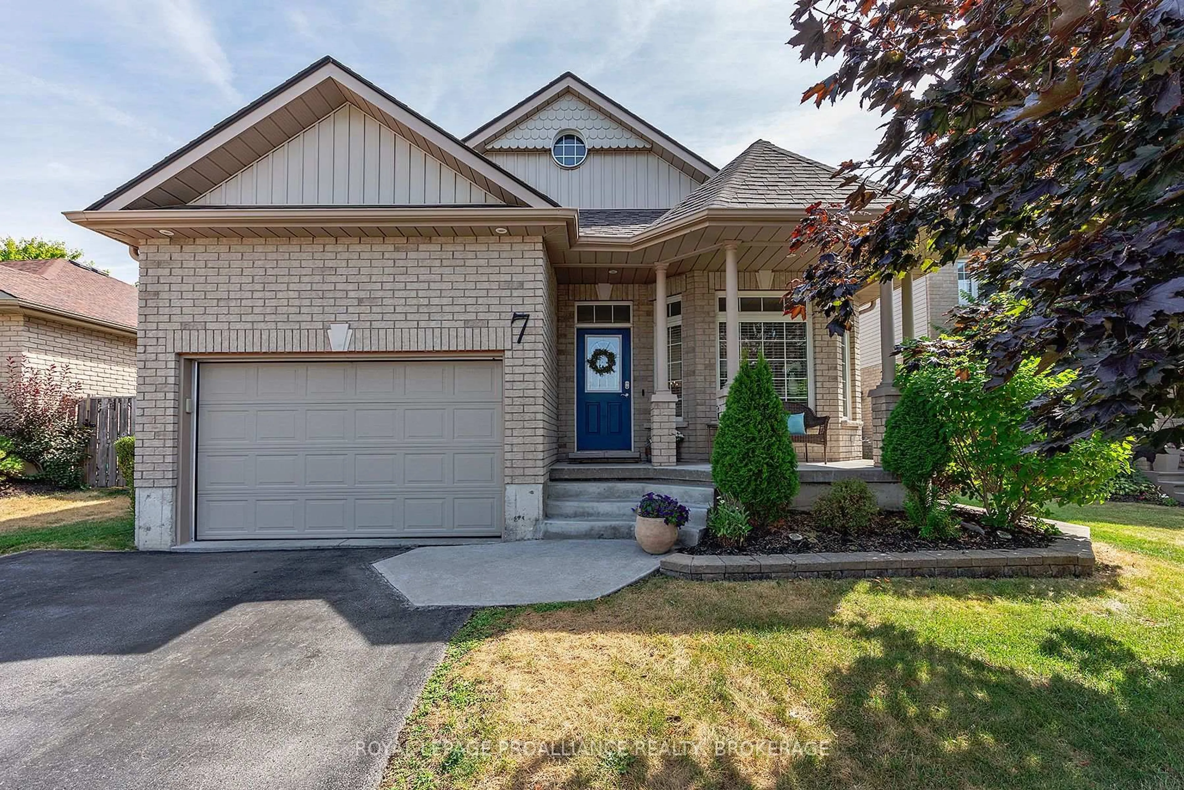 Home with brick exterior material, street for 7 Gardiner St, Belleville Ontario K8N 0L8